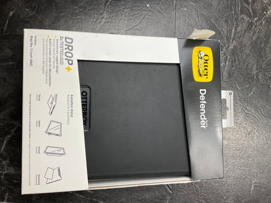 Otterbox-Defender-Pro-Series-Protective-Case--Apple-iPad-Pro-11-M4---black-