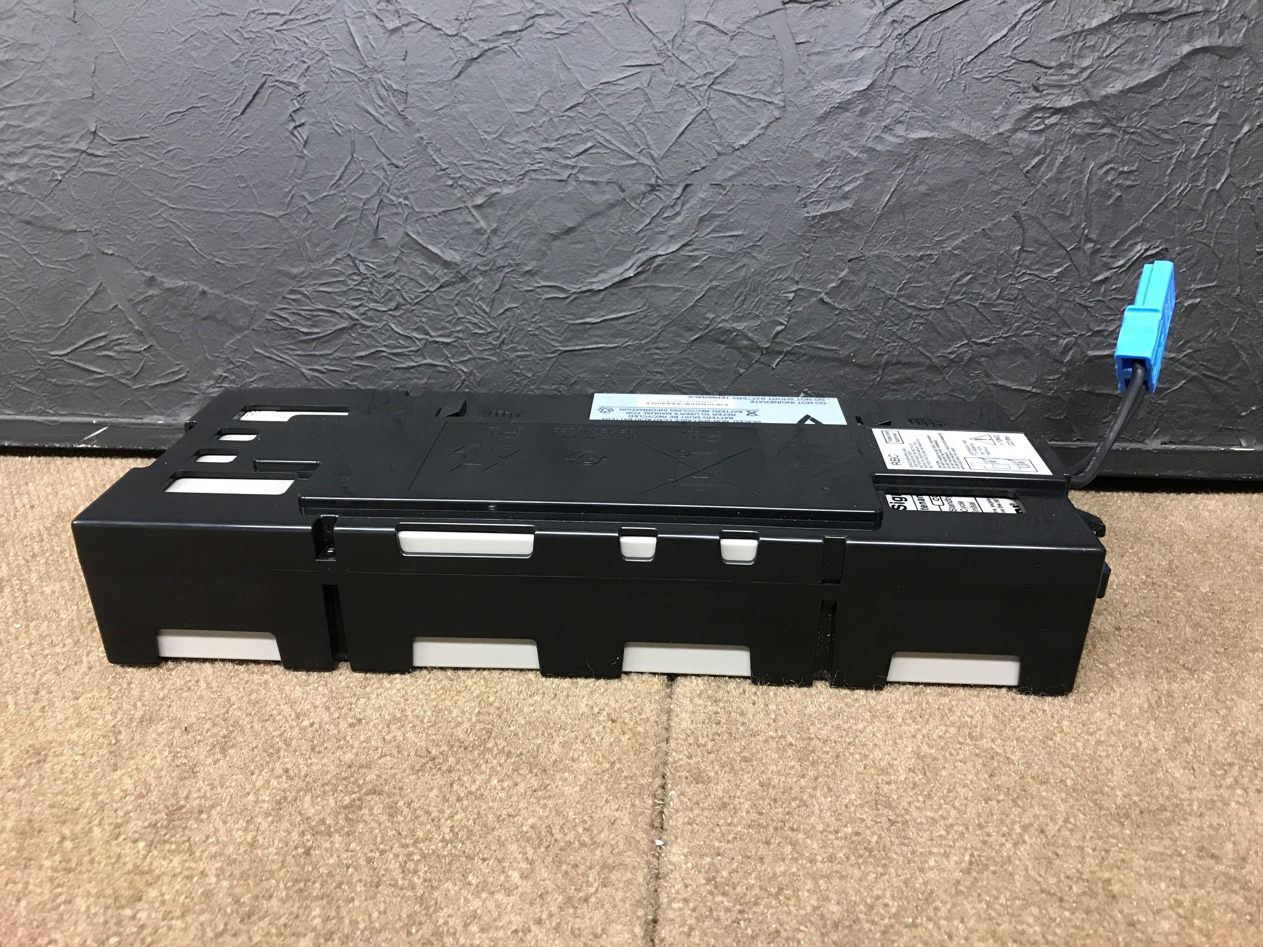 V7 Replacement Battery Cartridge (APC SmartUPS RBC115) – Bstock