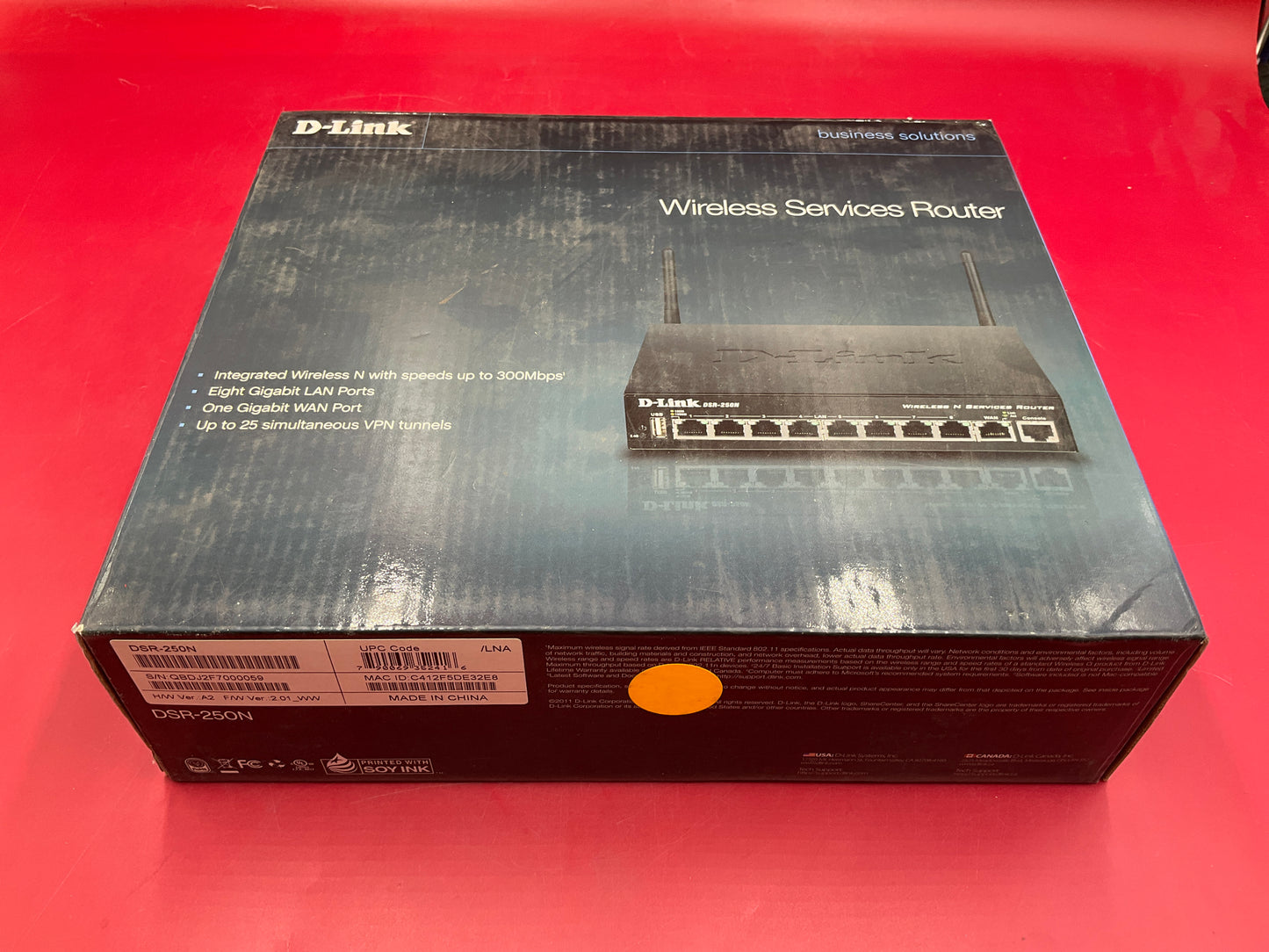 D-Link-802-11n-Wireless-LAN-Access-Point---8-port-Gigabit-Switch---Cable-DSL-Router