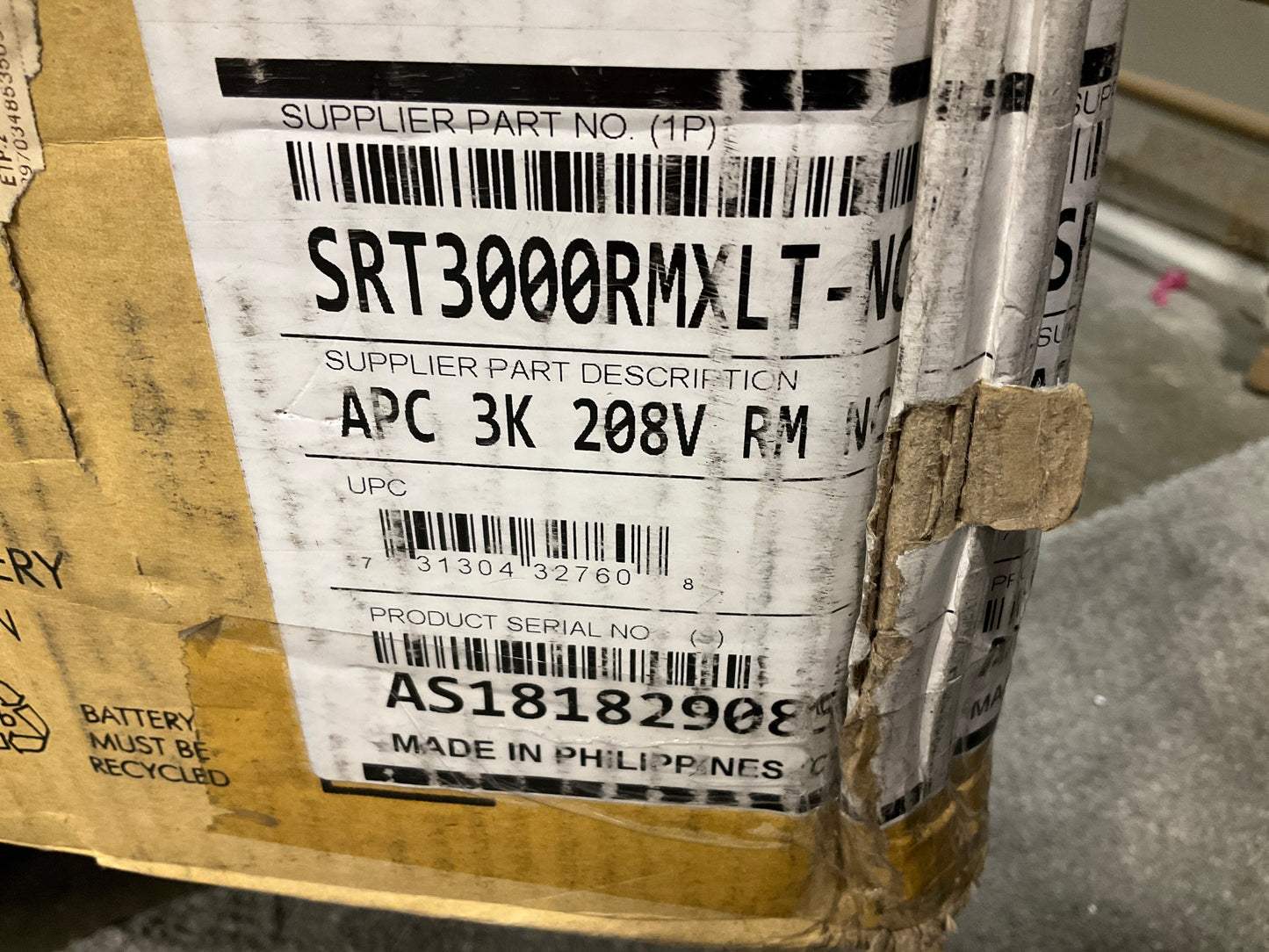 APC-SmartUPS-SRT-3000VA-RM-XL-with-AP9631--208v-