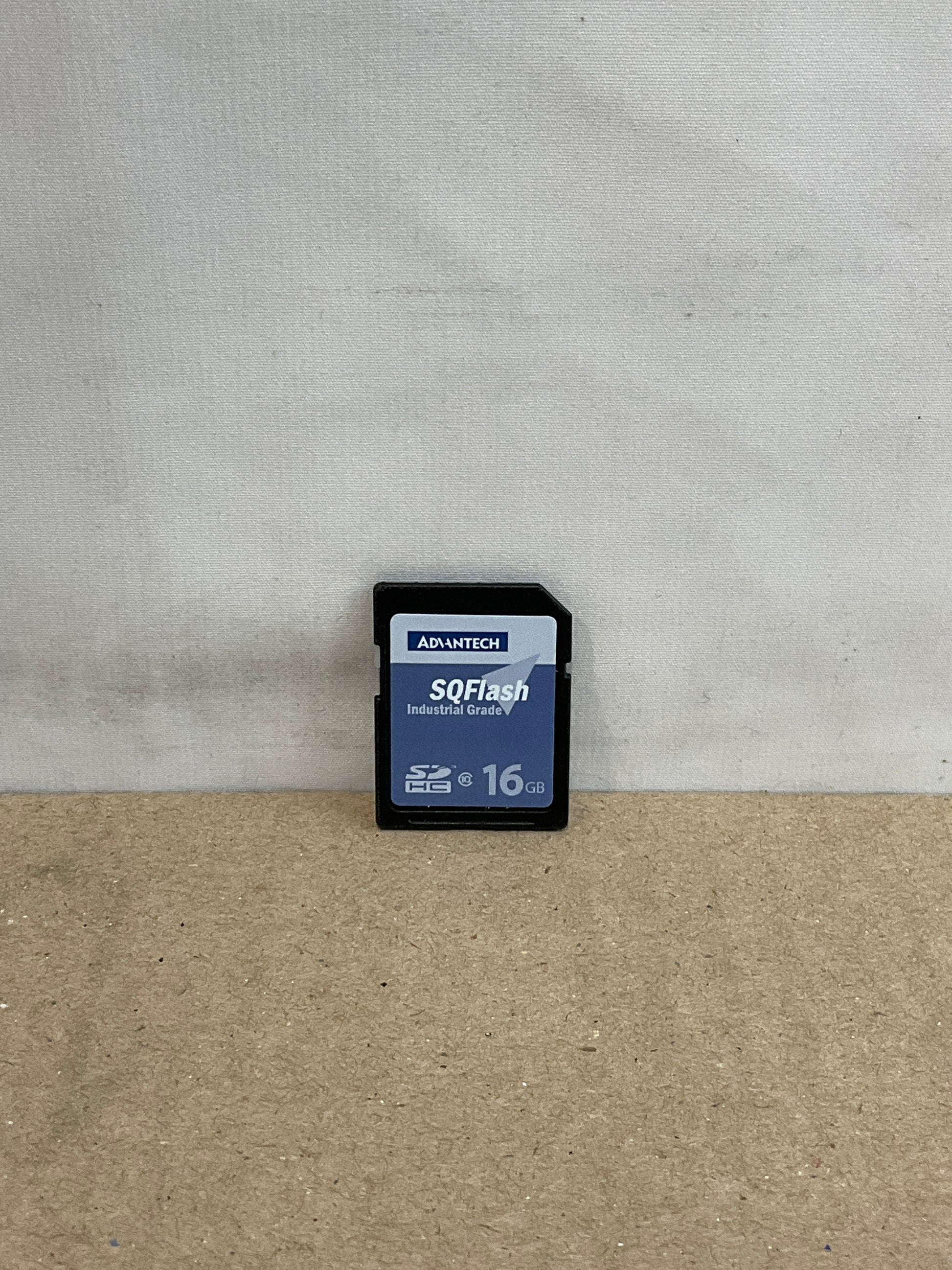 Advantech-SQFlash-16GB-Secure-Digital-Card