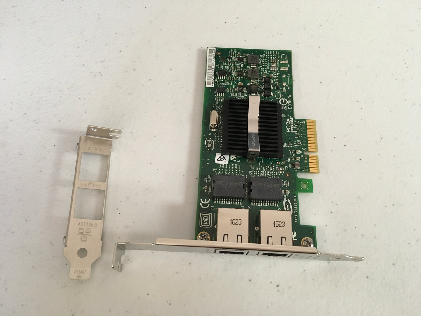 Intel-PRO-1000-PT-Dual-1000-Base-T-PCI-Ex4-Ethernet-Card