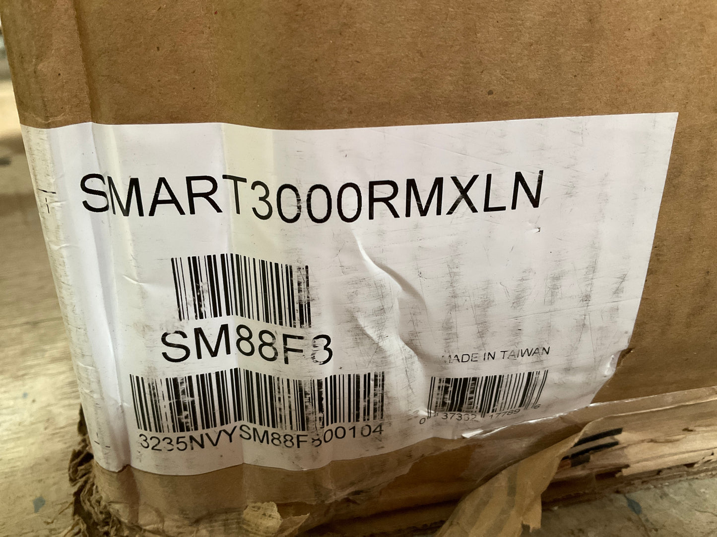Tripp-Lite-SmartPro-3000VA-RM--2U-