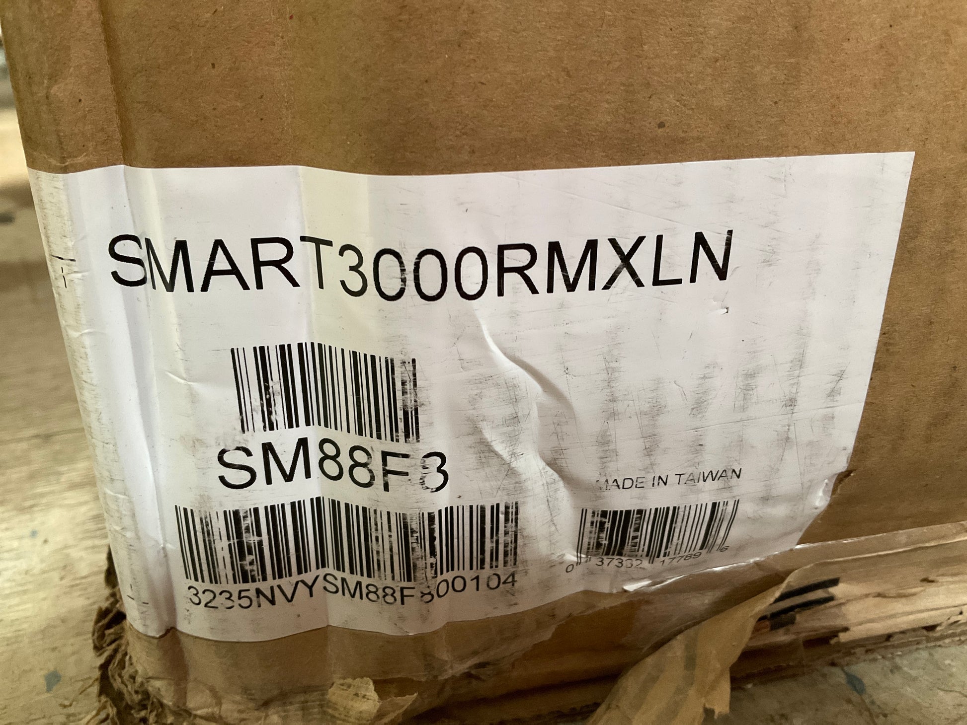 Tripp-Lite-SmartPro-3000VA-RM--2U-