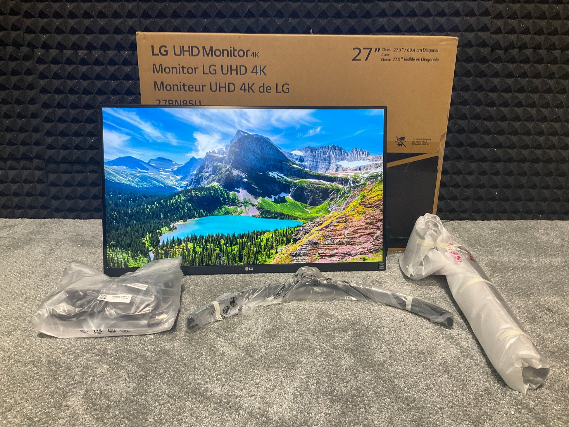 LG-27--USB-C-LED-LCD-Monitor--4K-