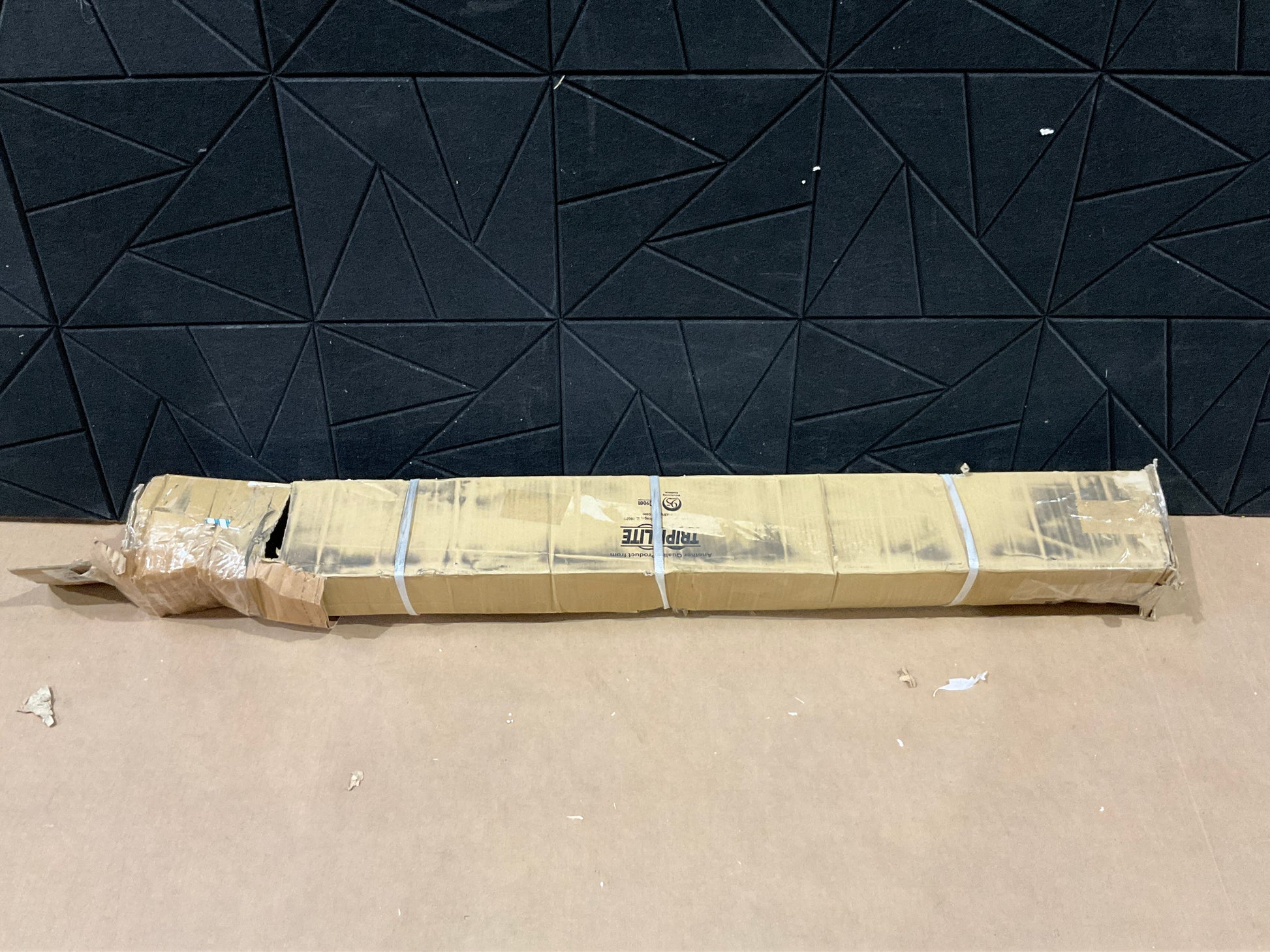 25U-2-POST-OPEN-FRAME-RACK-THREADED-HOLES-800LB-CAPACITY