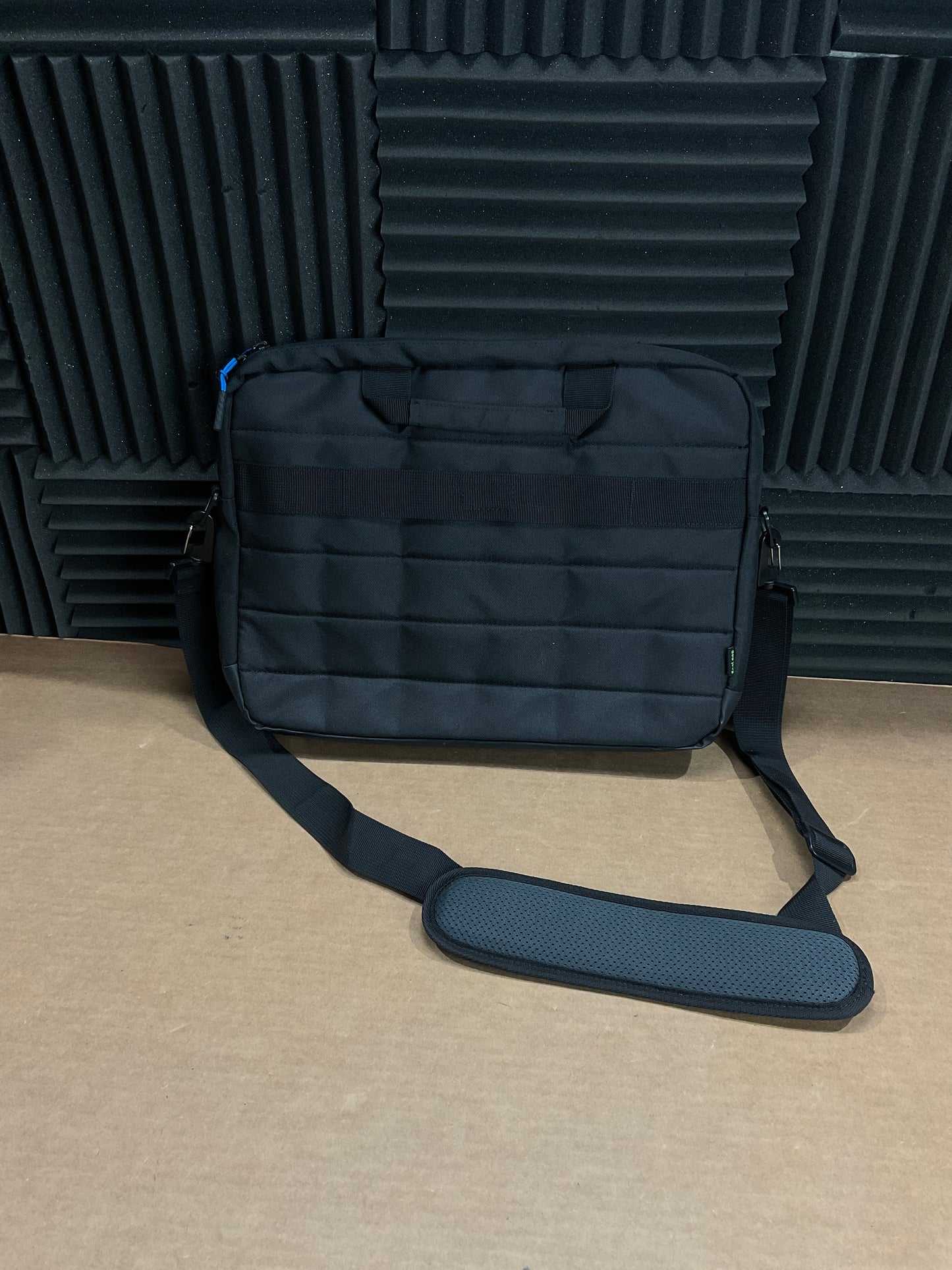 Dell-Pro-Briefcase--15--