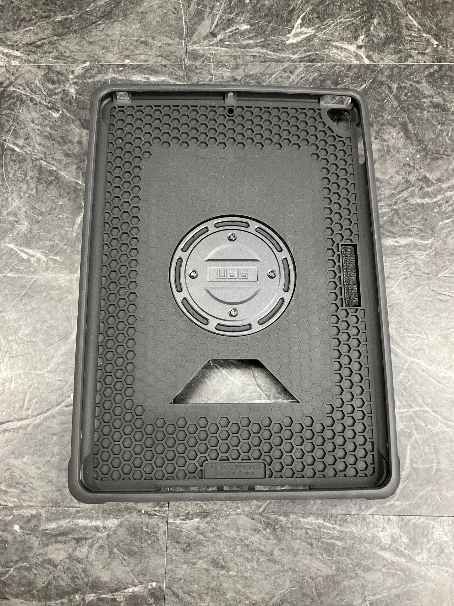 Metropolis-with-Hand-Strap-Series-iPad-10-2”--9th-Gen,-2021--Case