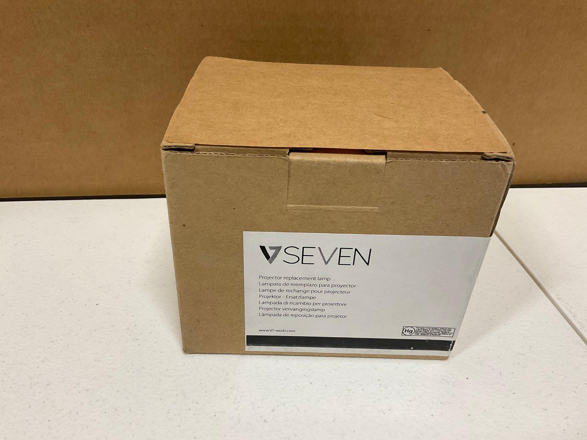 V7-Replacement-Projector-Lamp--Infocus-IN112-IN119-