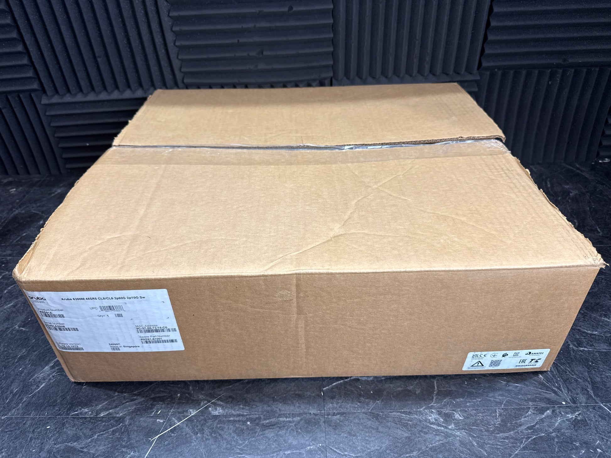 HPE-Aruba-CX-6300-48-port-1-2-5-5-Gigabit---2-port-25-50-QSFP56-Switch