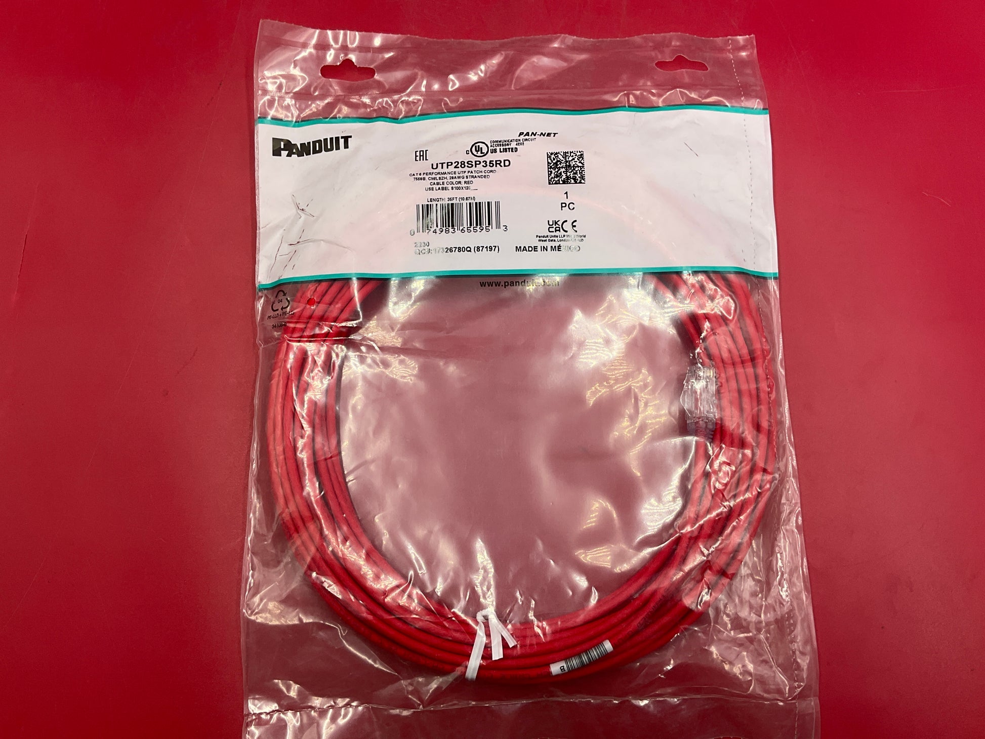 Panduit-CAT-6-Booted,-Snagless-Patch-Cable---35-feet--red-