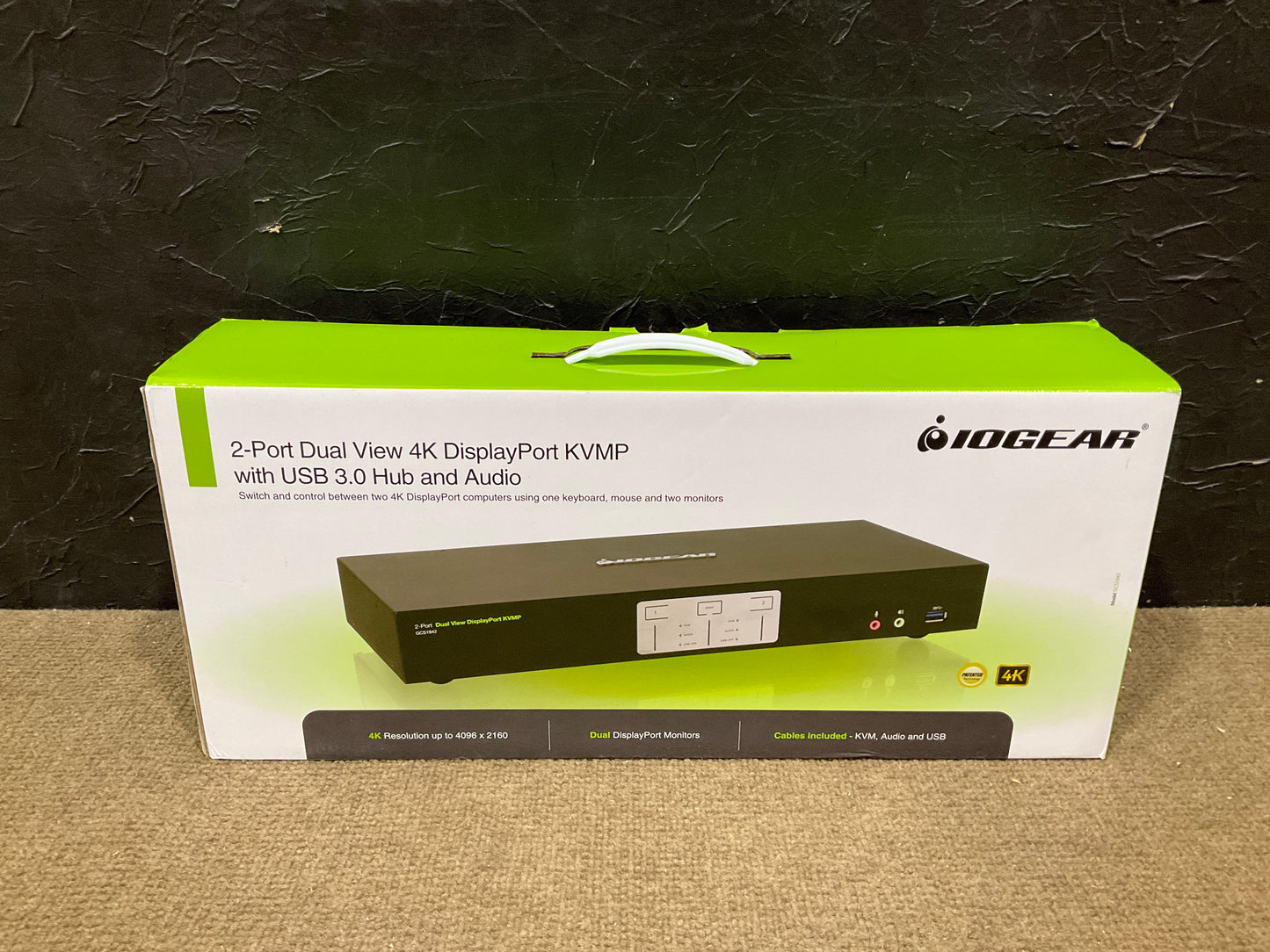 Iogear-KVMP-Switch-with-USB3-Hub--2-port-