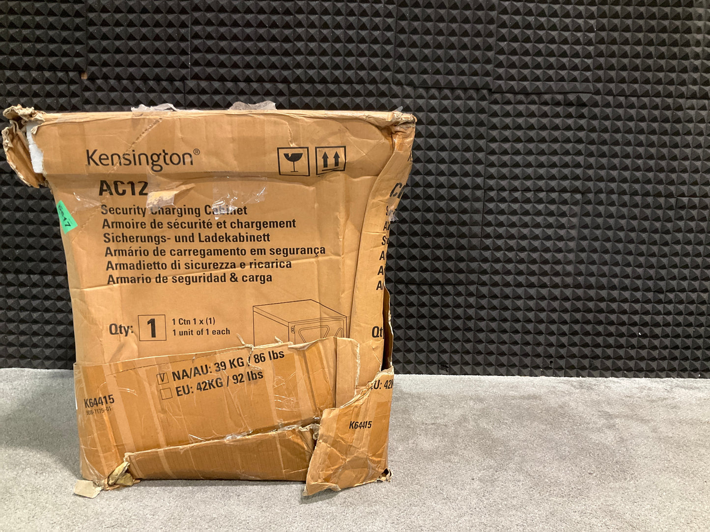 Kensington-AC12-12-bay-Security-Charging-Cabinet