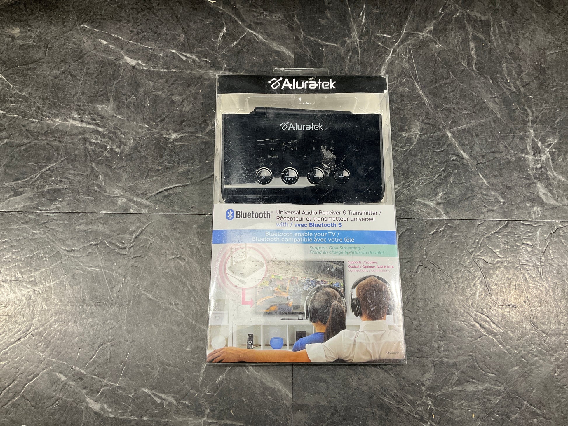 Aluratek-Switchable-Bluetooth-Audio-Transmitter-and-Receiver