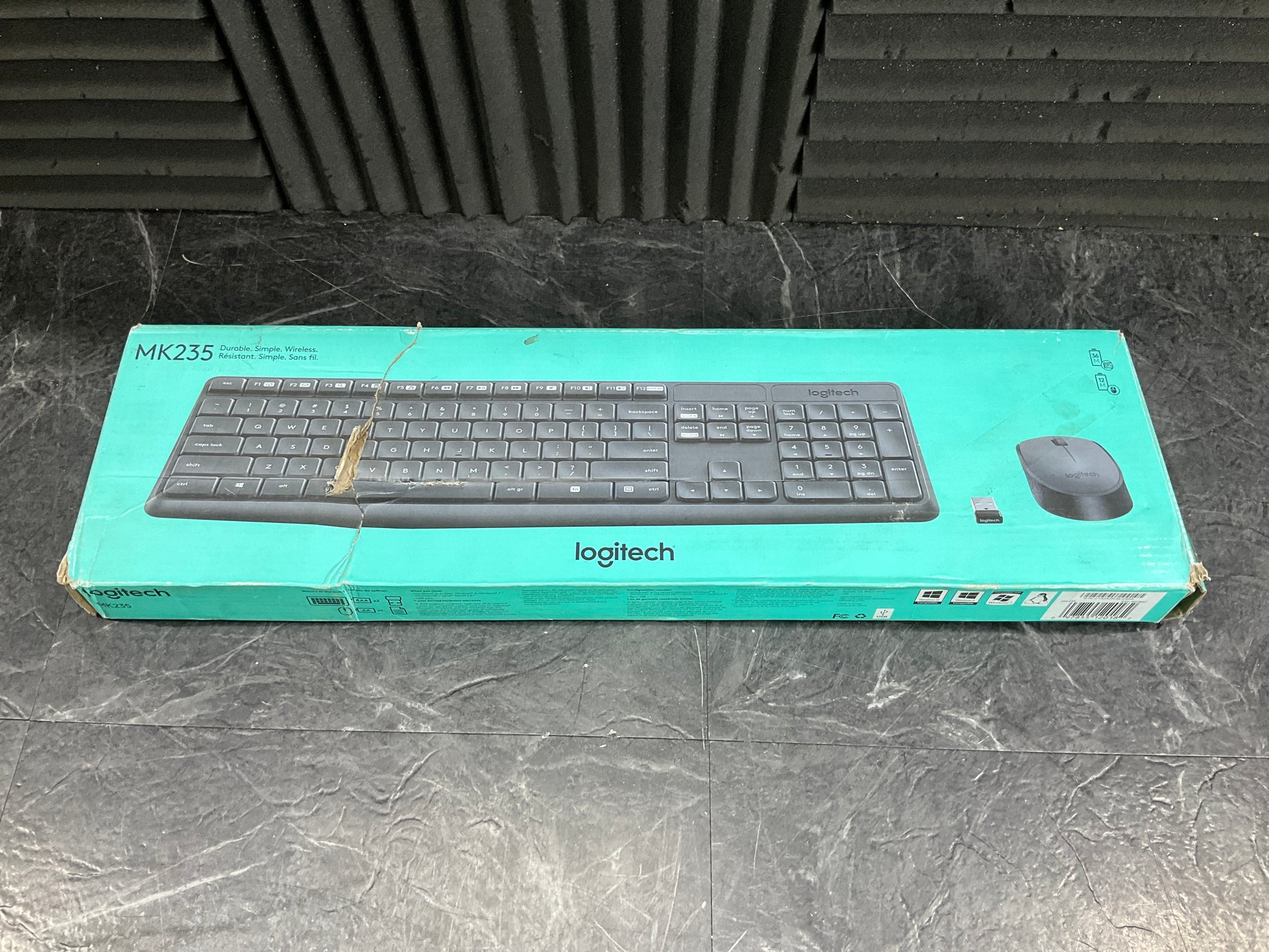 MK235-Wireless-Keyboard-and-Mouse-Combo