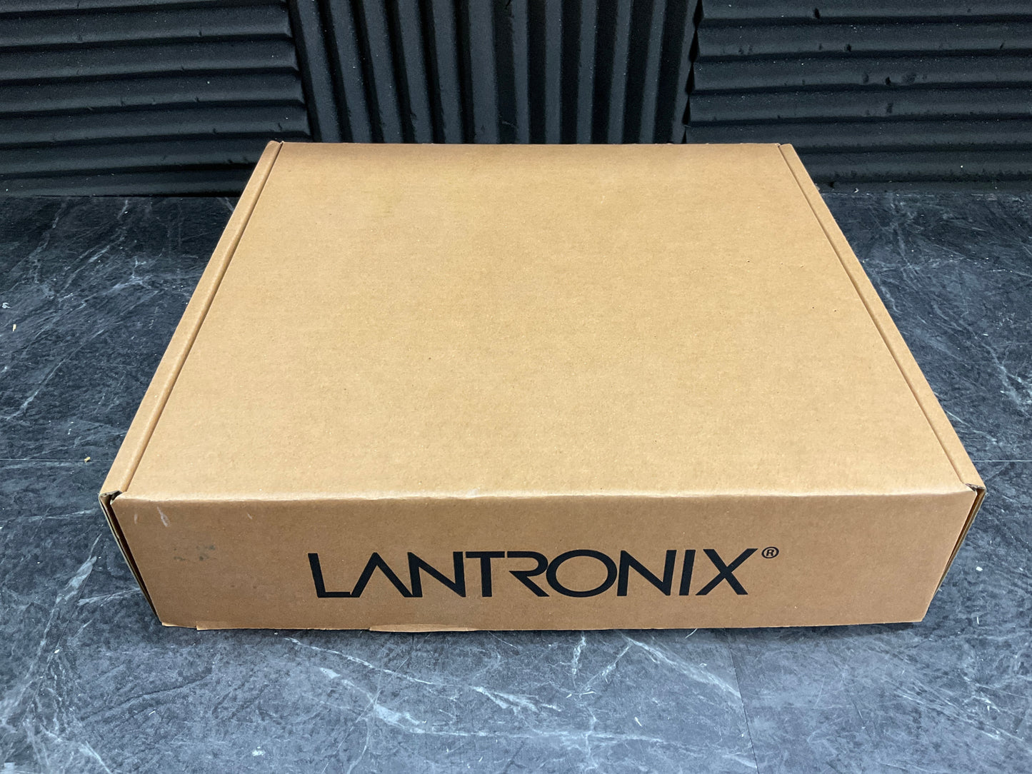 Lantronix-Smart-Managed-8-port-10-100-1000-PoE--Switch