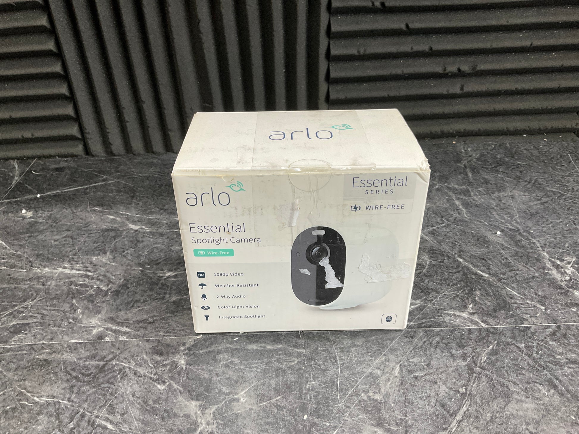 Arlo-Essential-Spotlight-Camera-Wireless