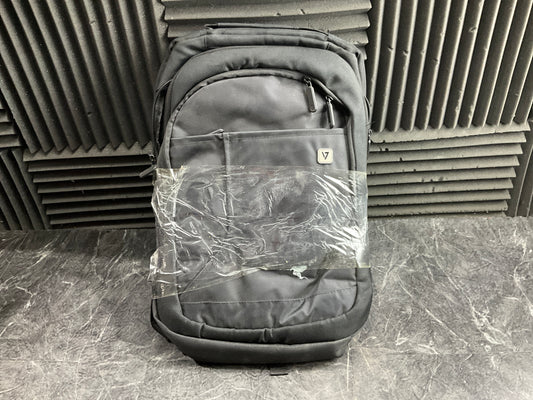V7-Professional-Laptop-Backpack