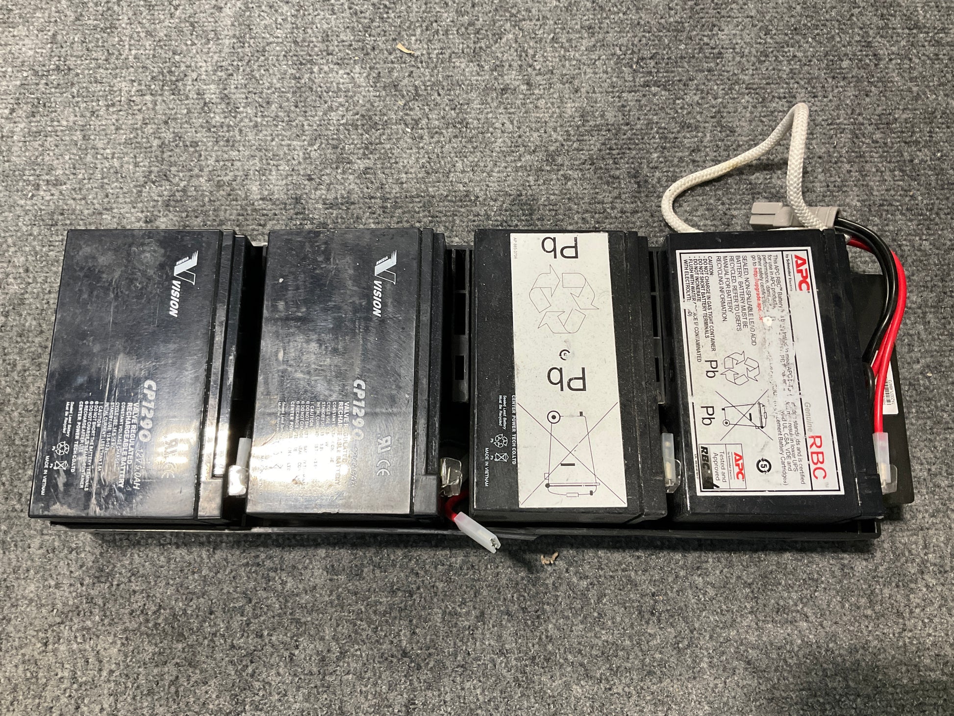 APC-SmartUPS-Replacement-Battery-Cartridge--2200-