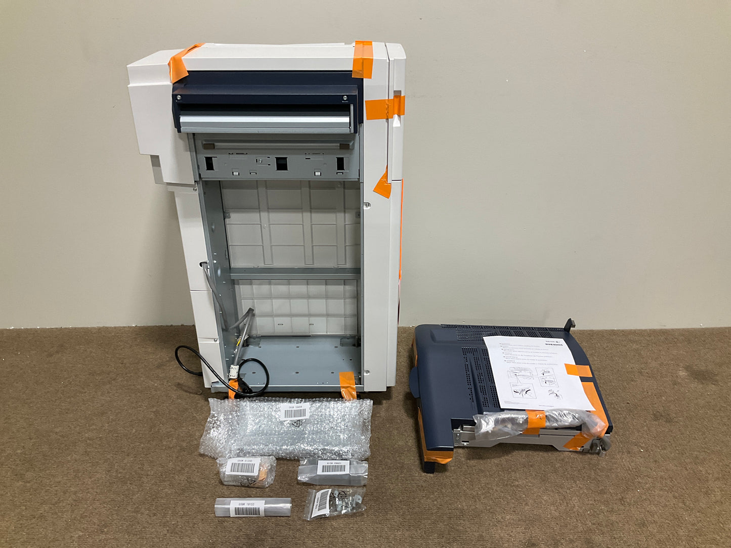 Xerox-AltaLink-High-Capacity-2000-Sheet-Feeder--C8000-Series-