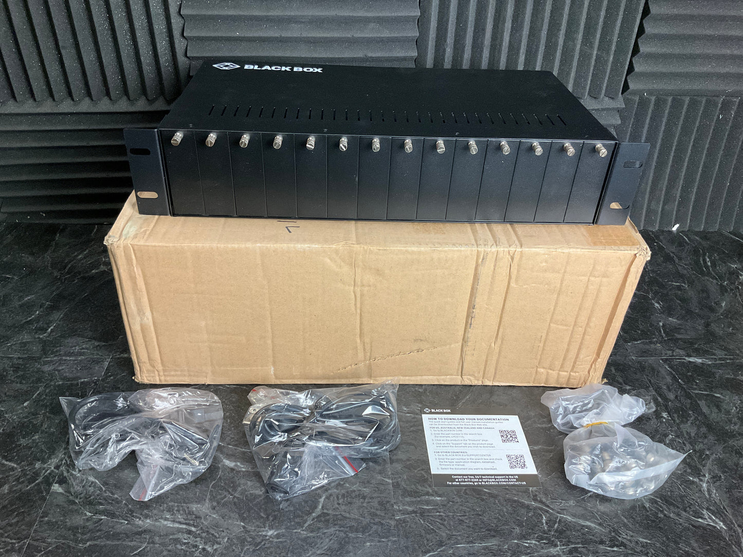 BlackBox-Pure-Networking-14-Slot-Media-Converter-Chassis