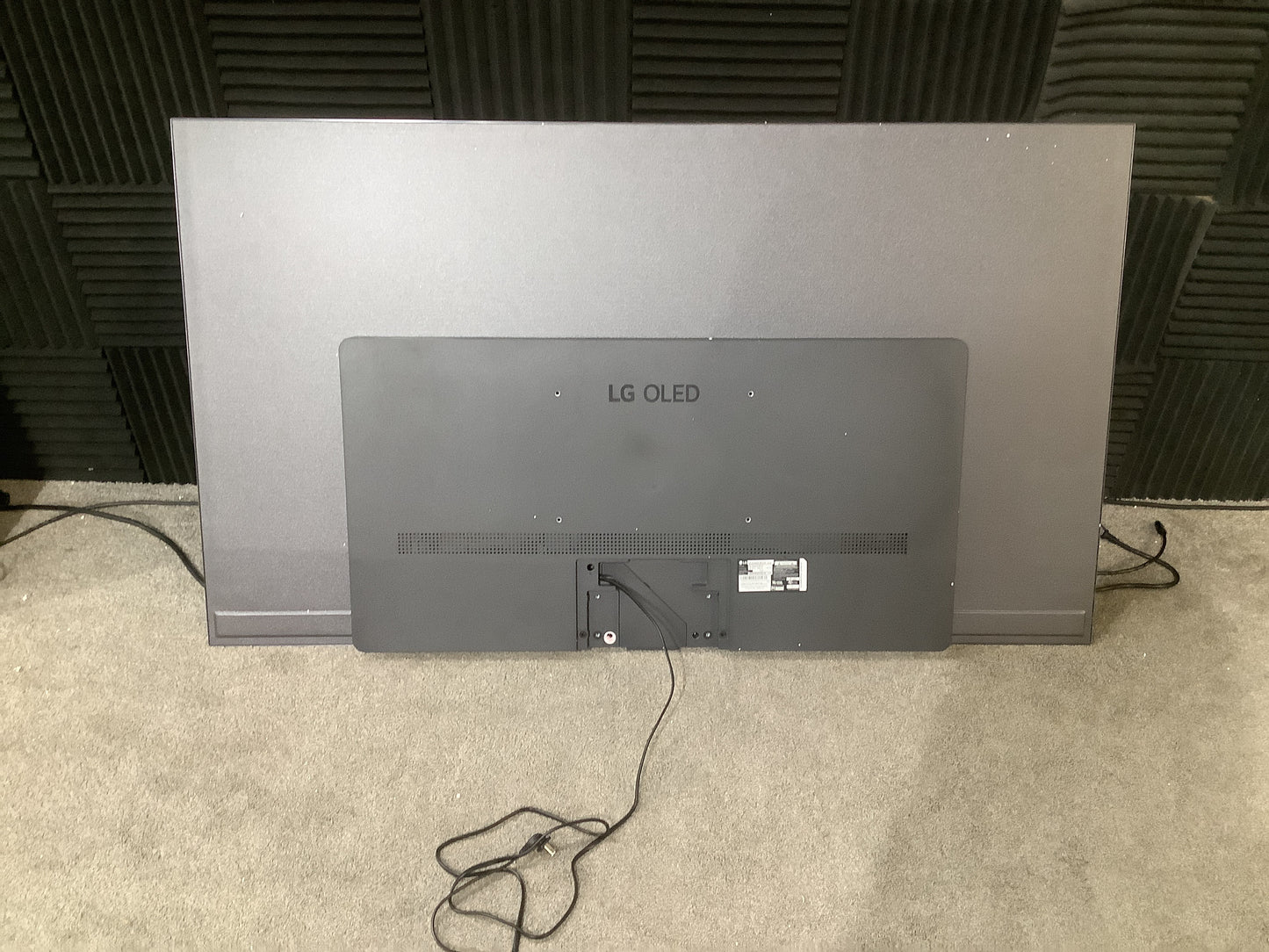 LG-65--OLED-TV--4K---2023-