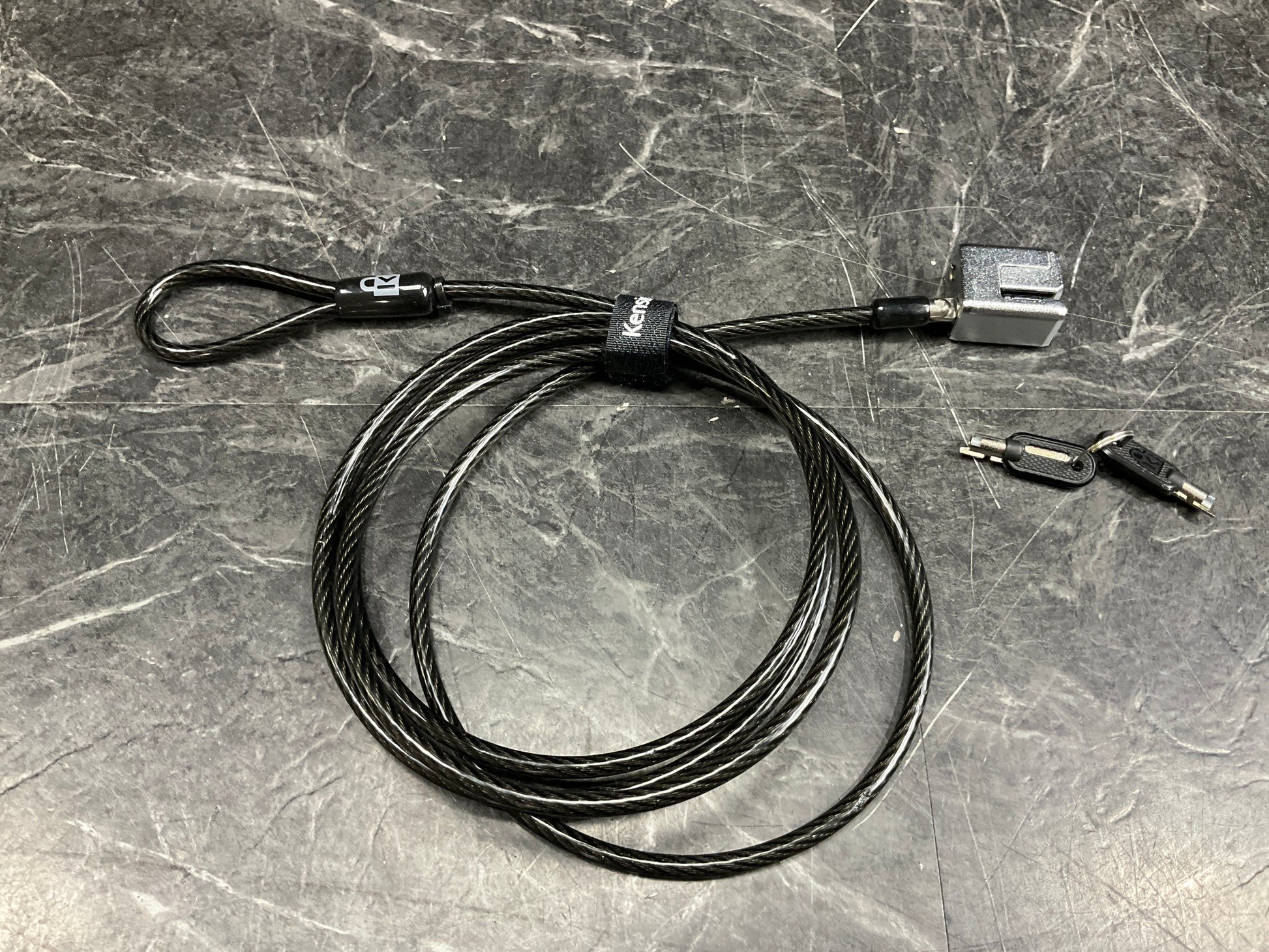 Kensington-Keyed-Cable-Lock--Surface-Pro-8,9,10,11-Surface-Go-13-