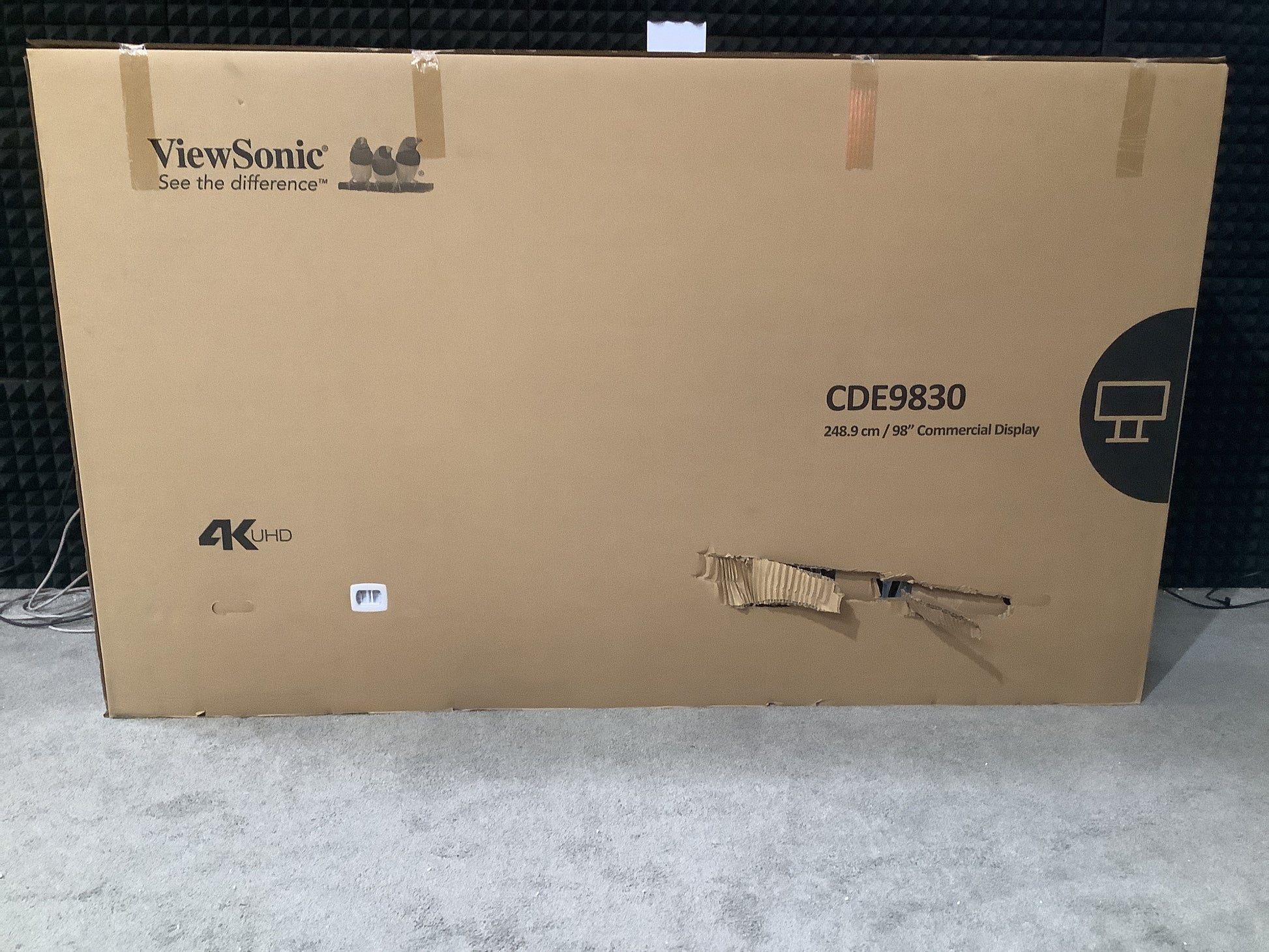 Viewsonic-98--LED-LCD-Commercial-Signage-Display--4K-