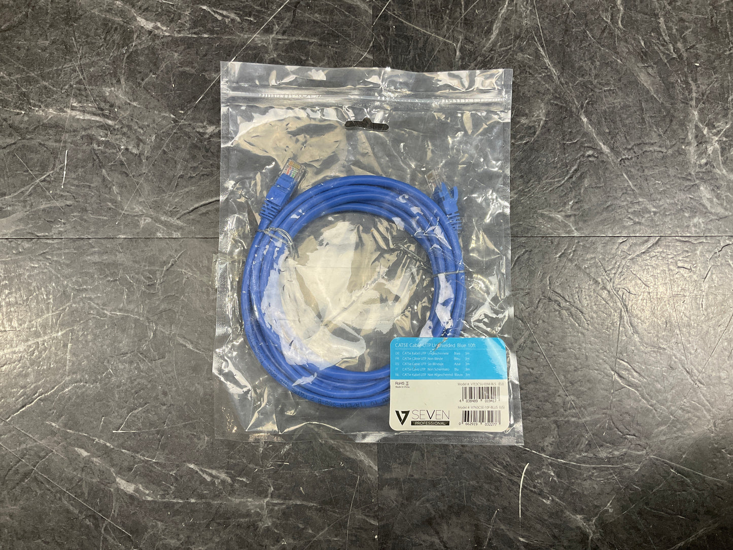 V7-Cat5E-Blue-UTP-Unshielded-Cable--Blue-10FT-