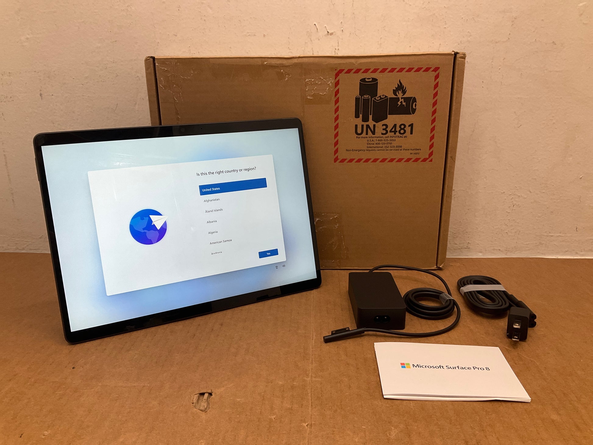 Microsoft-Surface-Pro-8-i5-1145G7-8GB-512GB-13T-W11P--graphite-