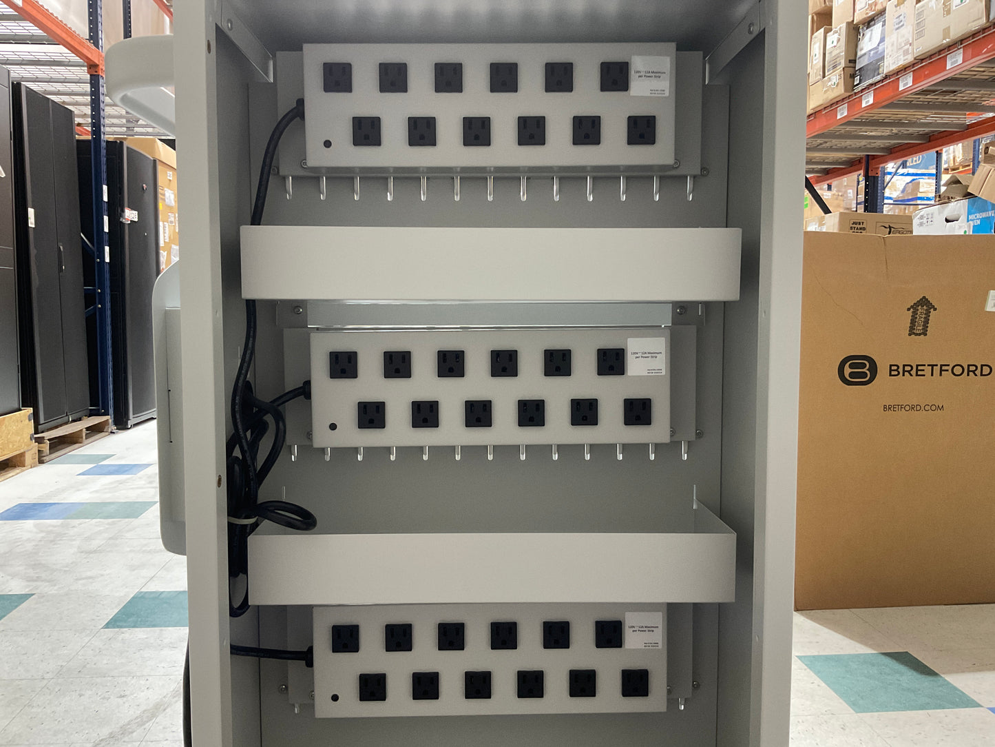Bretford-CoreM-Laptop-Storage-Cart-36