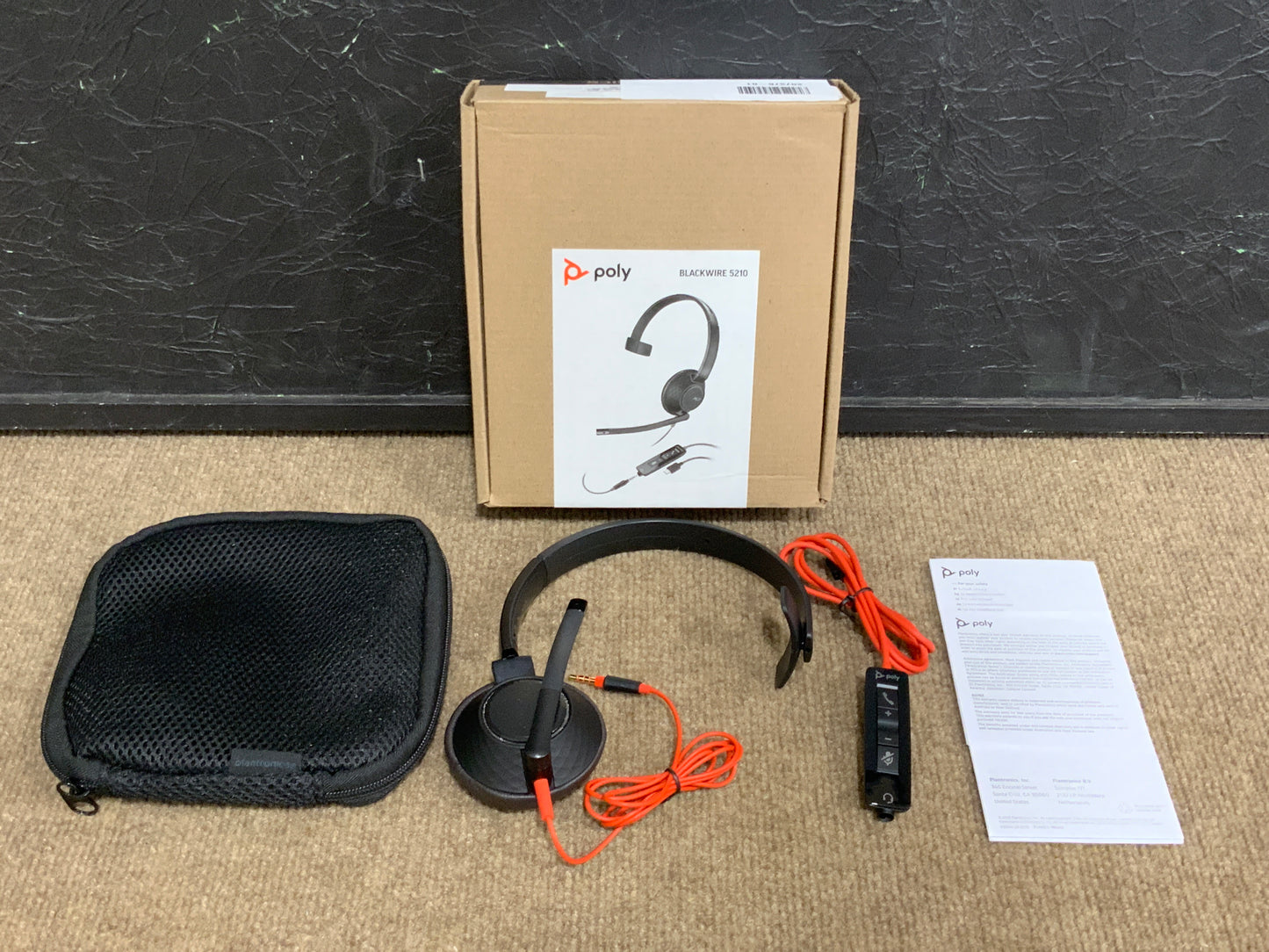Plantronics-Blackwire-5210-USB-C-Headset