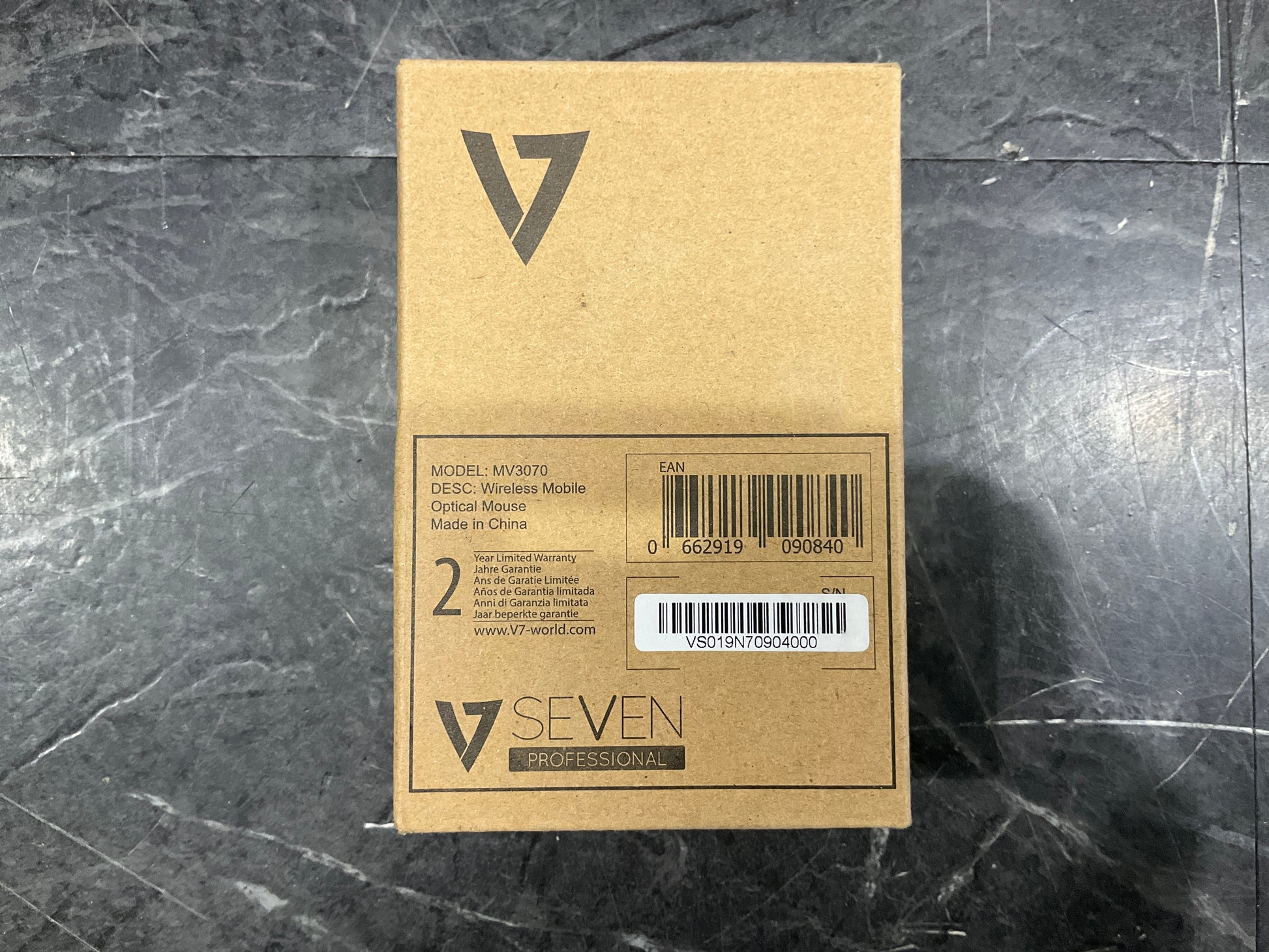 V7-Wireless-Mobile-Mouse