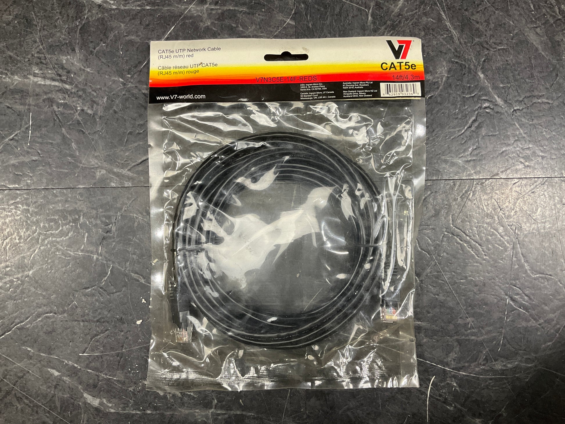 V7-CAT5E-UTP-Network-Cable--14-FT-