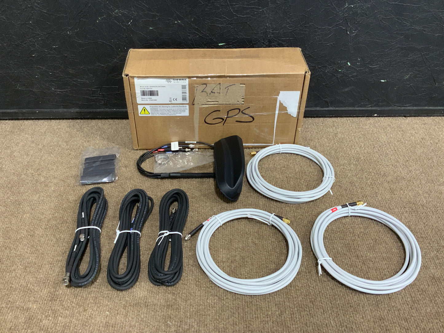 Sierra-Wireless-SharkFin-2x-LTE-Antenna