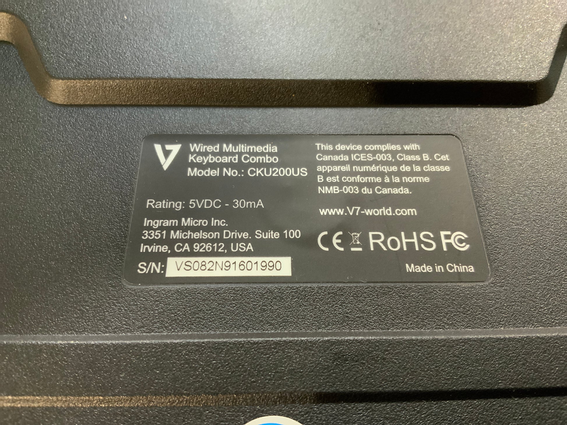 V7-USB-Keyboard-and-Mouse