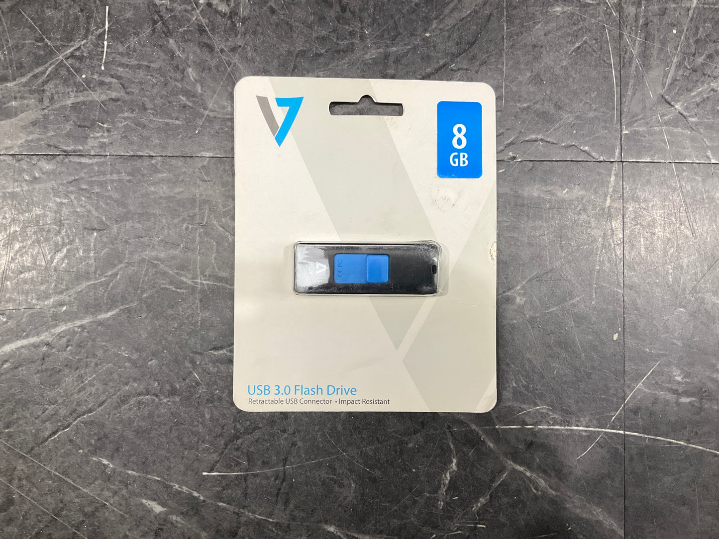 V7-8GB-USB-Flash-Drive--black-