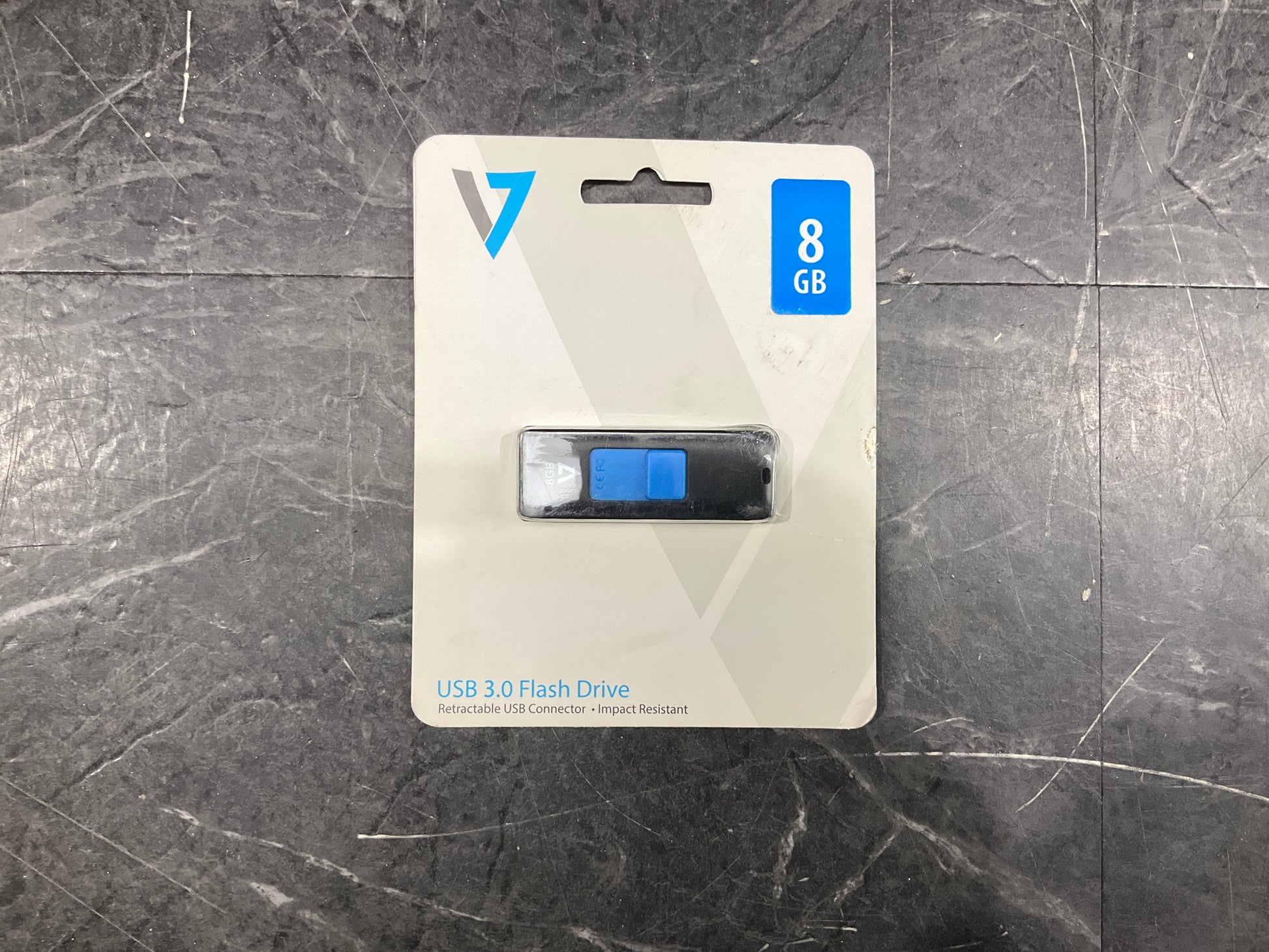 V7-8GB-USB-Flash-Drive--black-