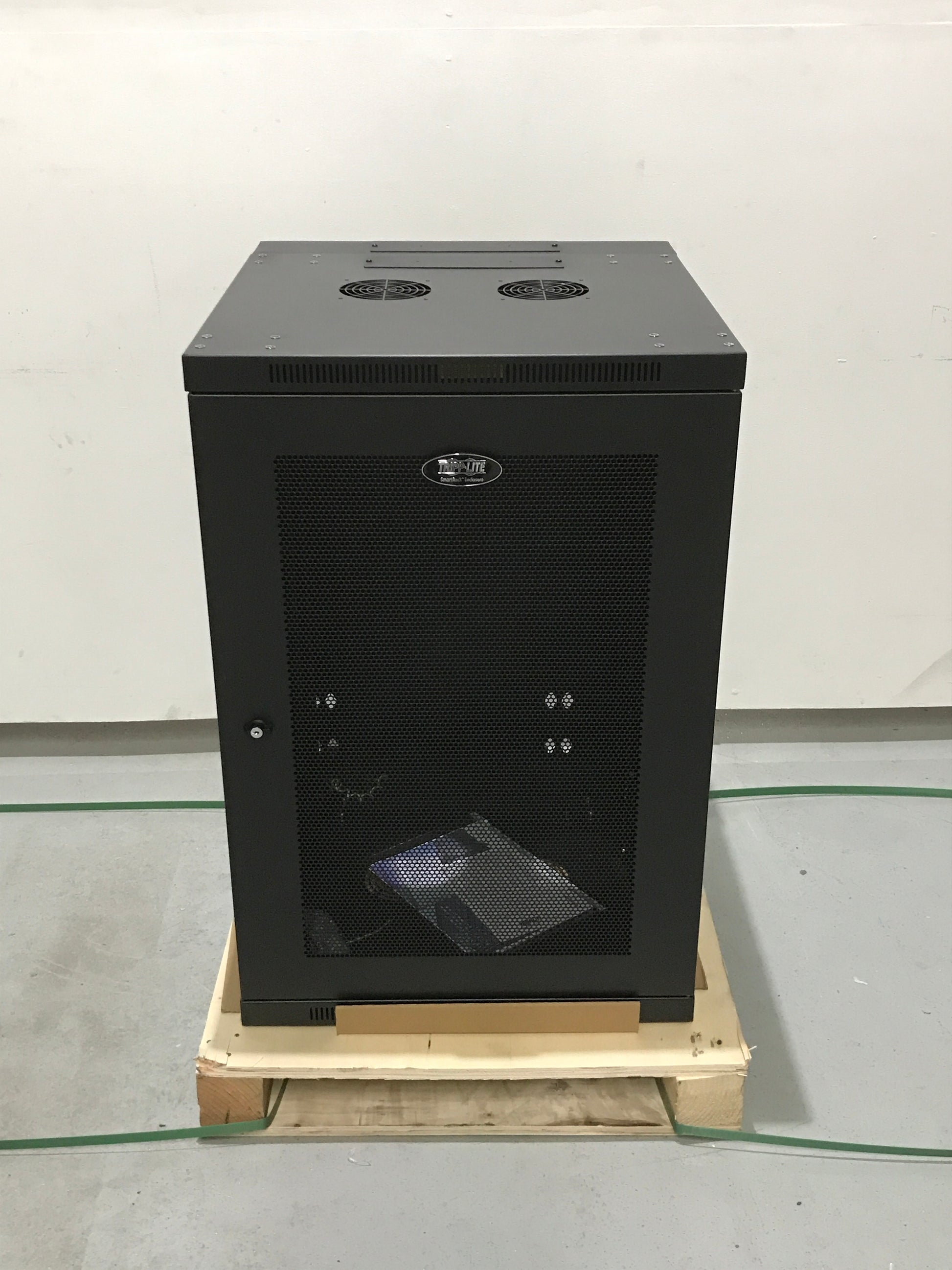 Tripp-Lite-SmartRack-Wall-Mount-Server-Rack--18U-