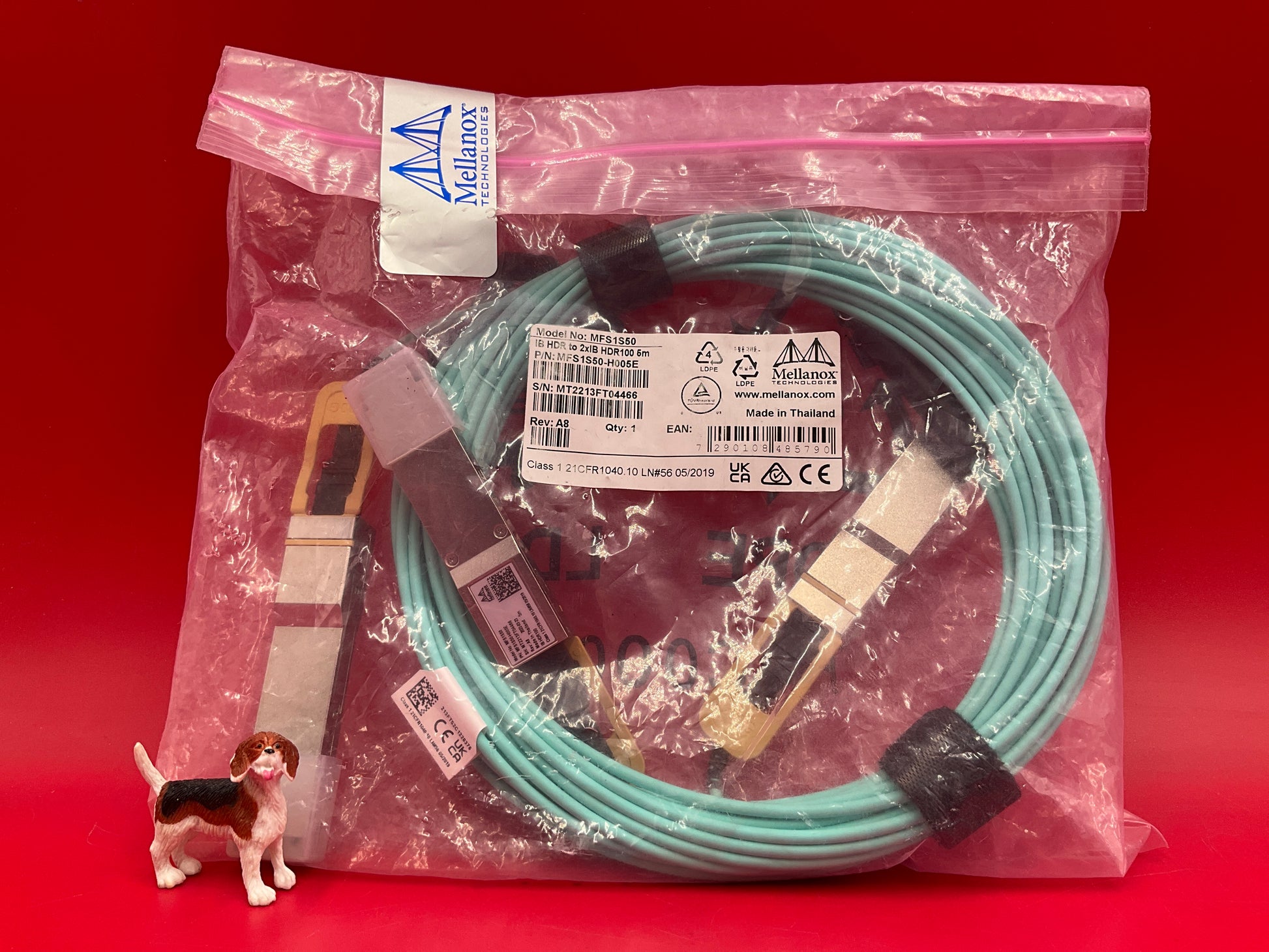 Mellanox-LinkX-200-Gigabit-QSFP56-to-2xQSFP56-Cable---5-meters-