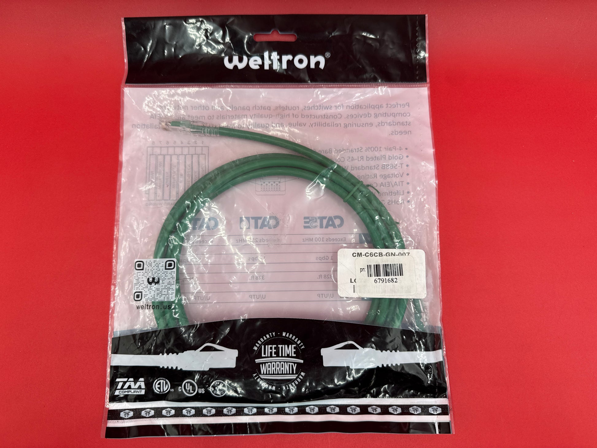 Weltron-CAT-6-Snagless-Patch-Cable--7-feet---green-