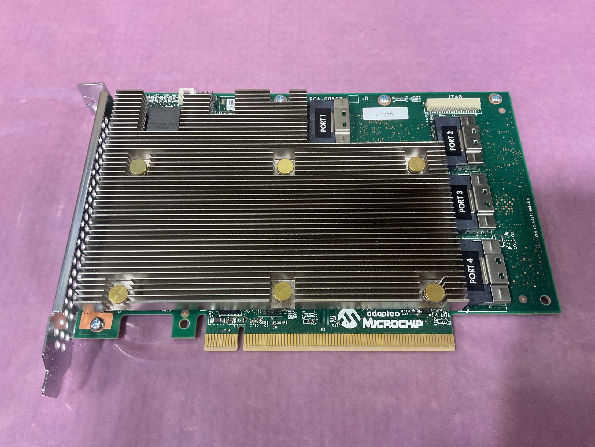 HPE-Microchip-SR932i-p-Gen11-NVMe-SAS-PCI-E4x16-RAID-Card