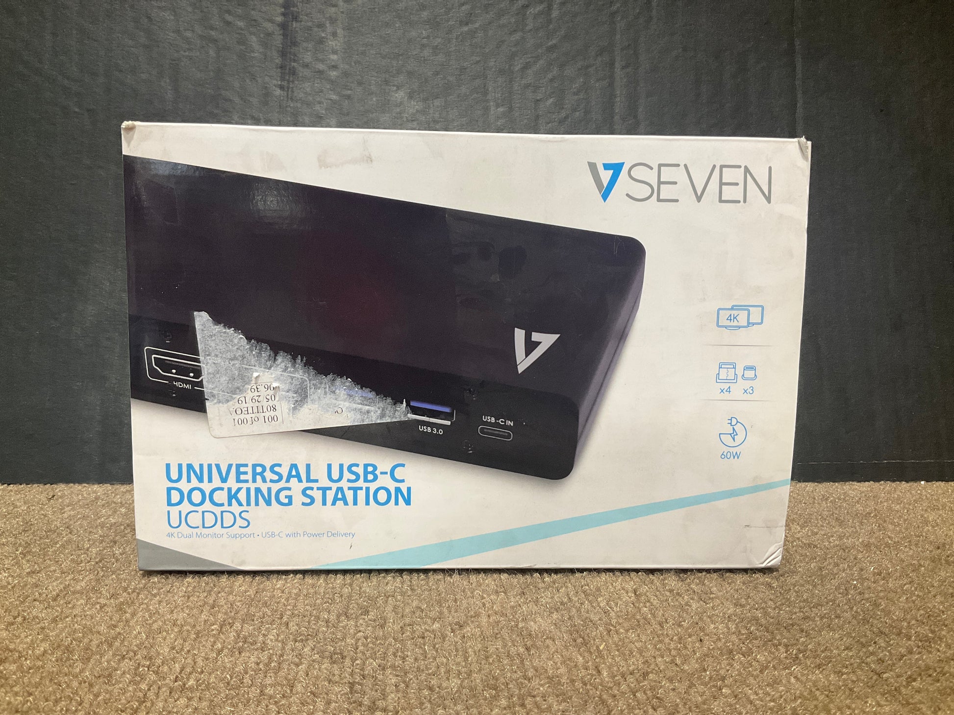 V7-Universal-USB-C-Docking-Station