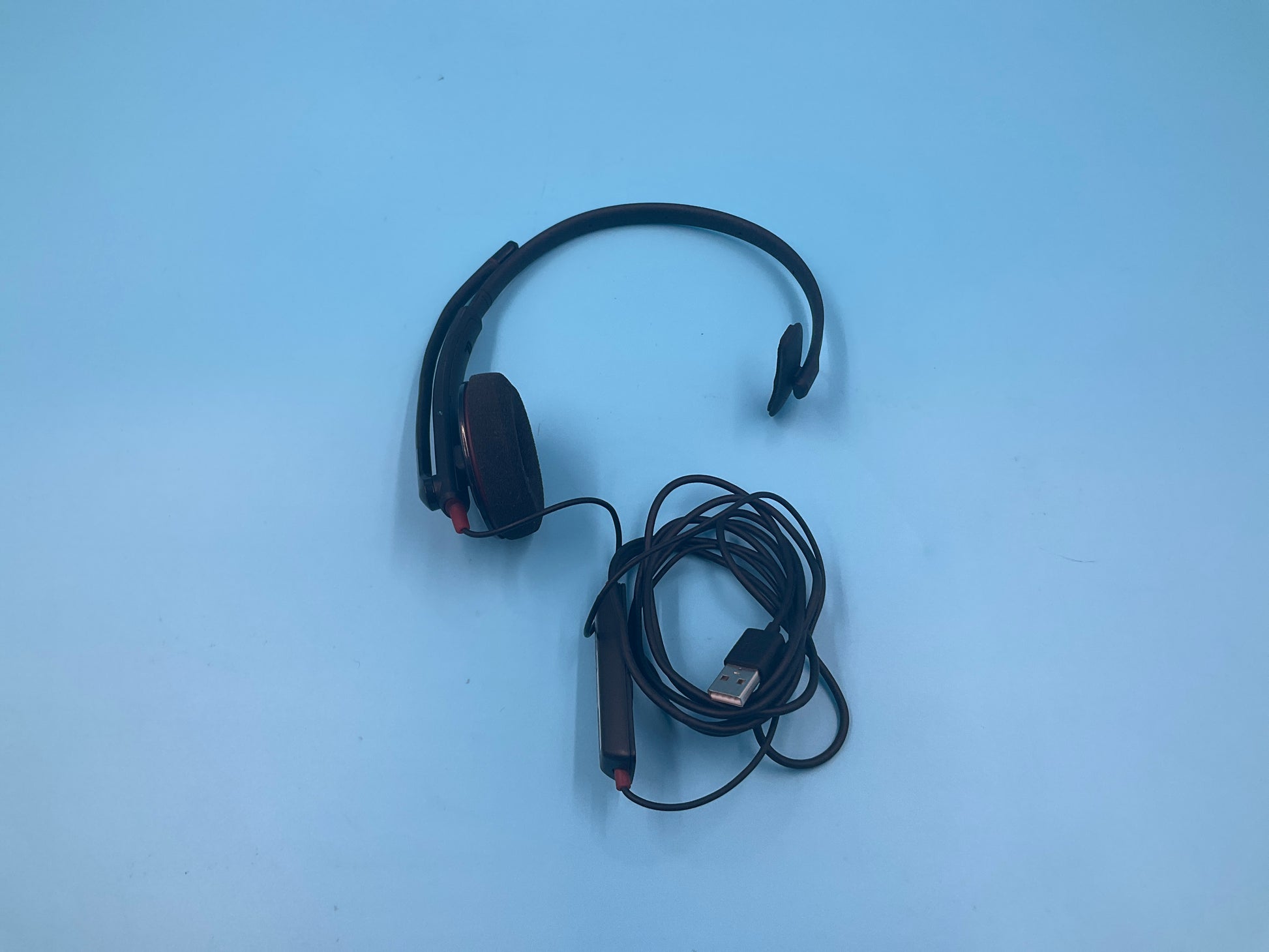 Plantronics-Blackwire-3320-M-On-Ear-Headset