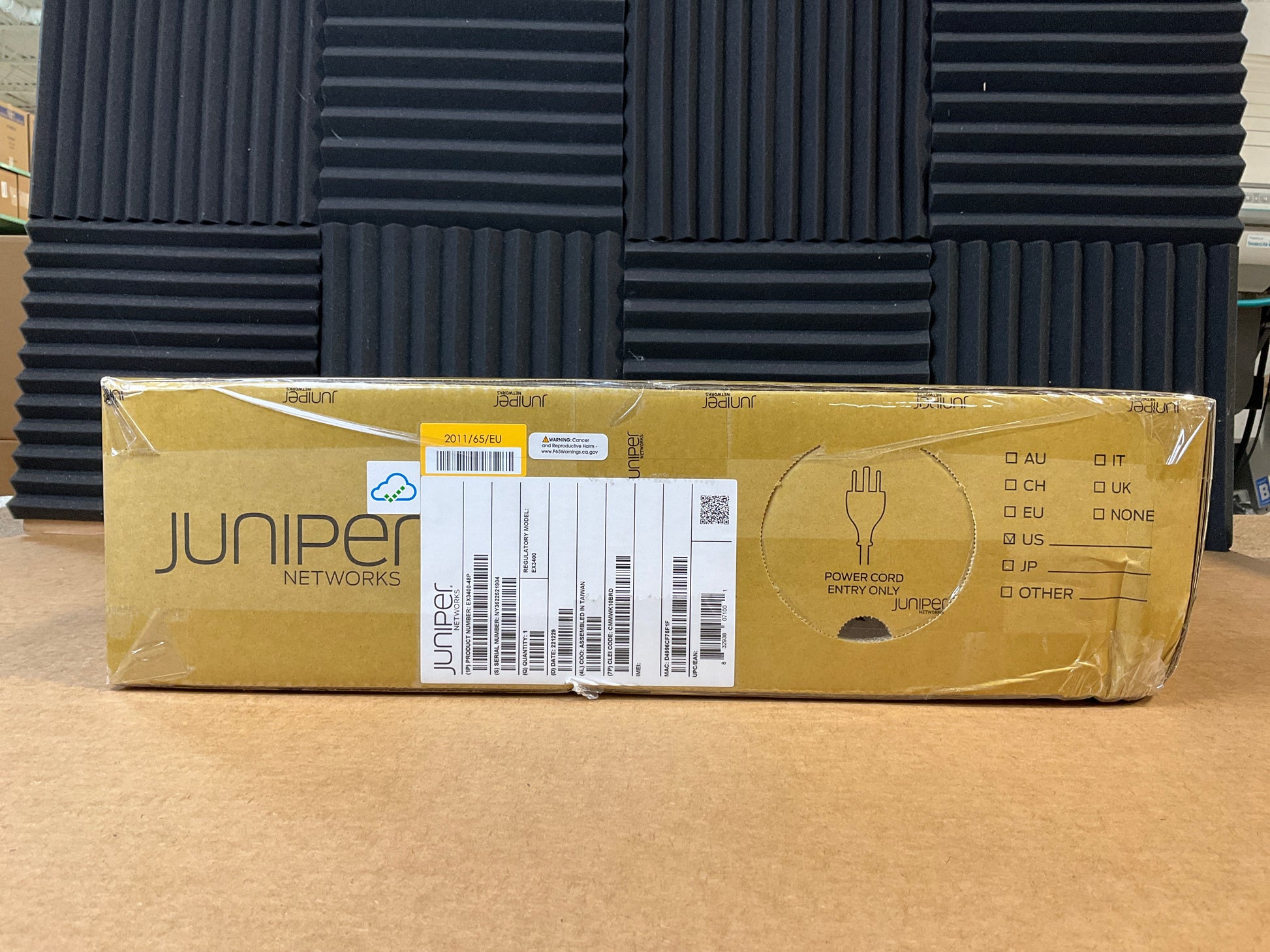 Juniper-Networks-EX3400-48P-48-port-10-100-1000-PoE--Switch
