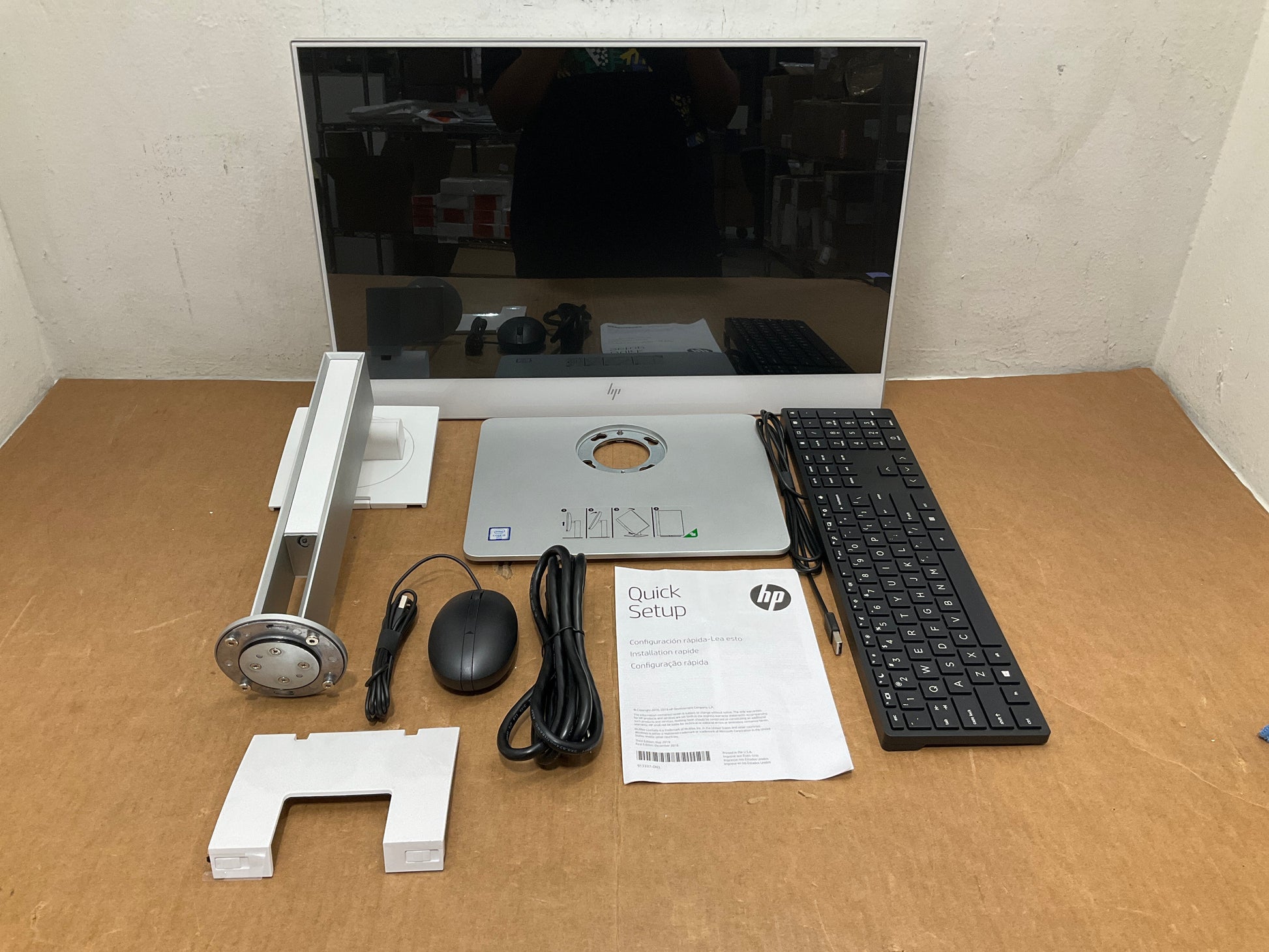 HP-EliteOne-800-G5-AiO-i5-9500-8GB-256GB-GbE-BT5-WiFi6-23-8T-W10P