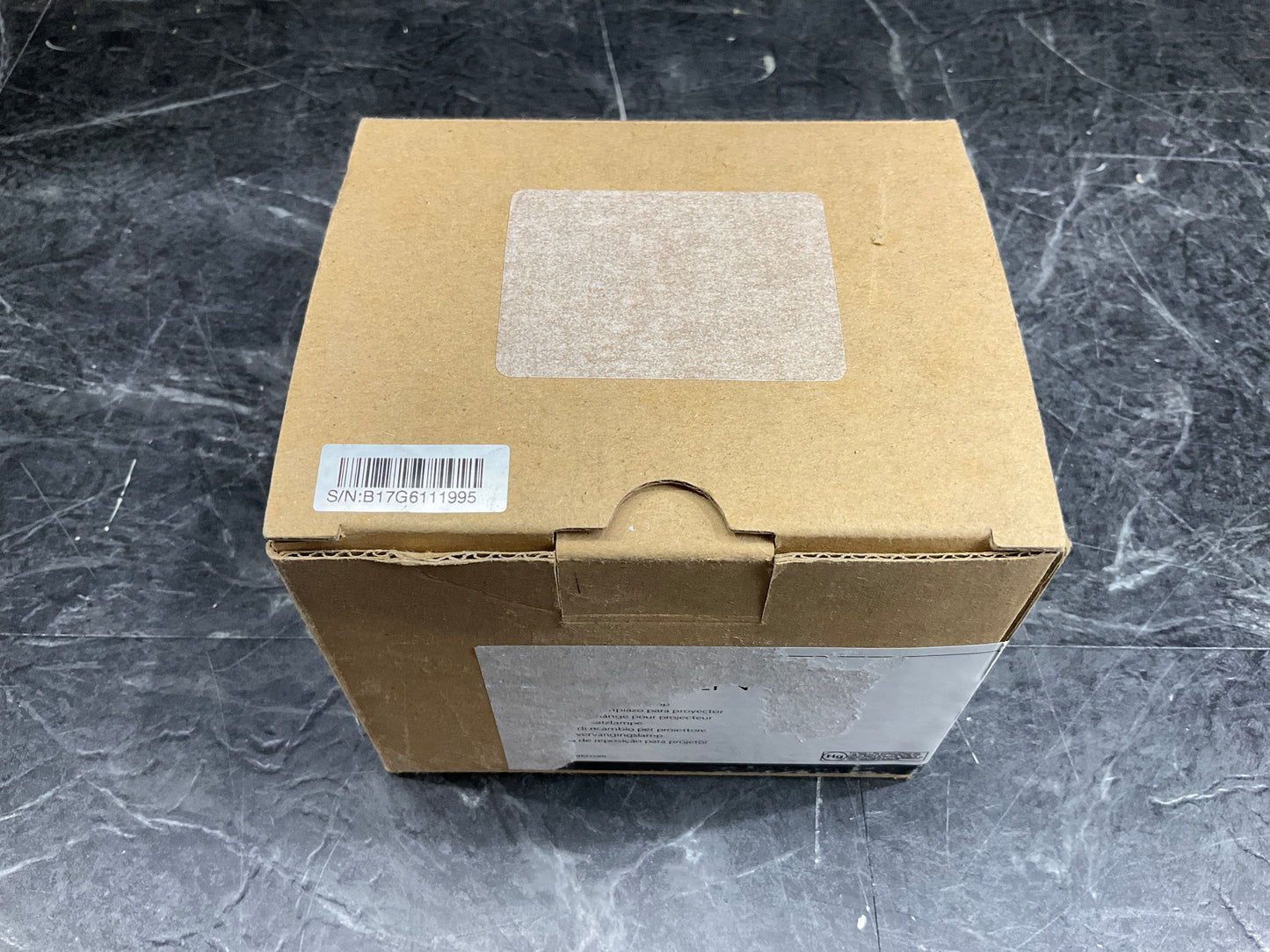 V7-Replacement-Projector-Lamp--Epson-EX3210-VS210-