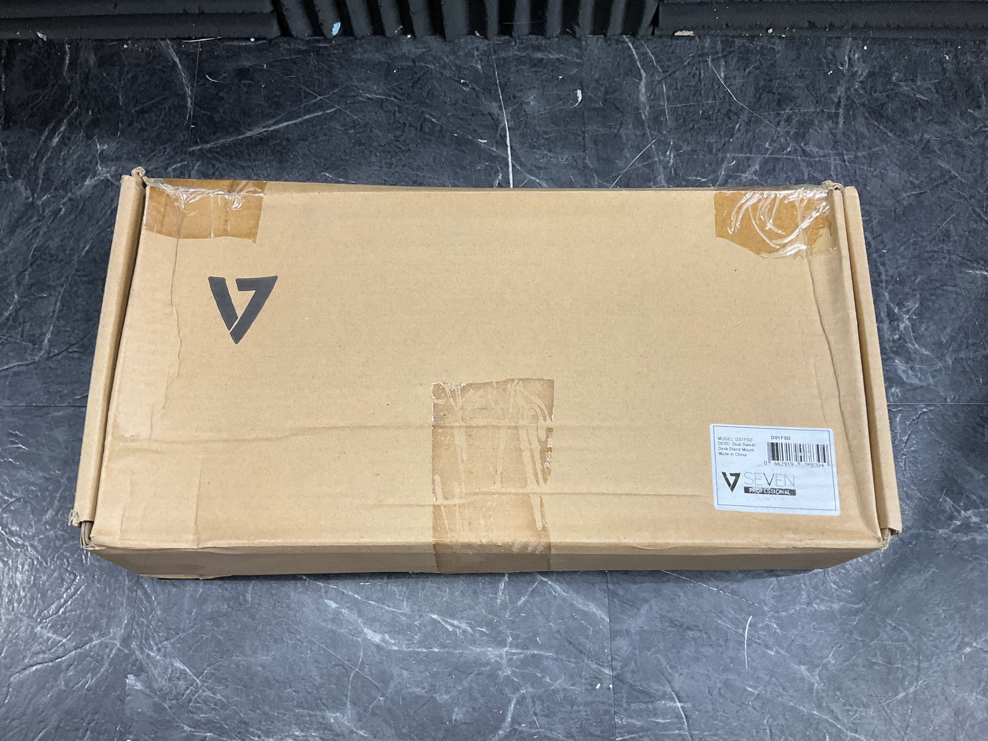 V7-Double-Swivel-Monitor-Desk-Mount