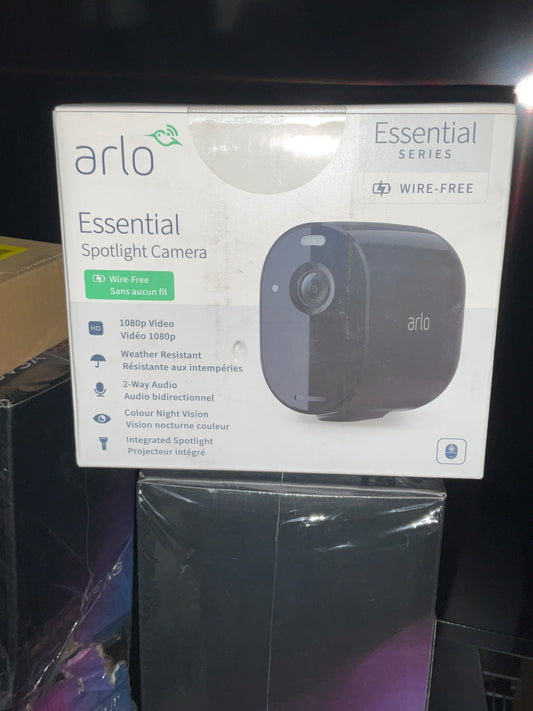 Arlo-Essential-Spotlight-Camera--1080p-
