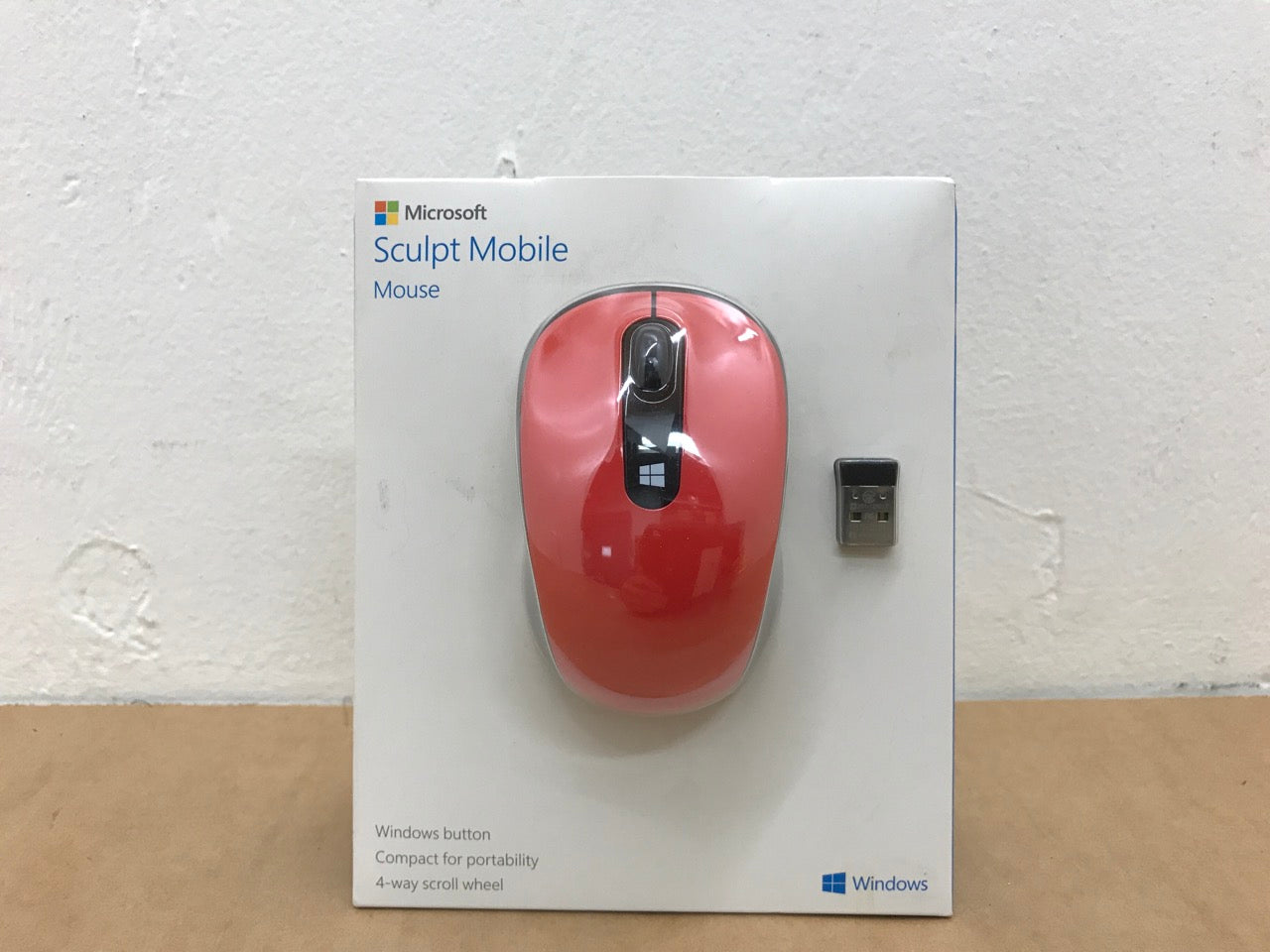 Microsoft-Scupt-Mobile-Mouse--red-
